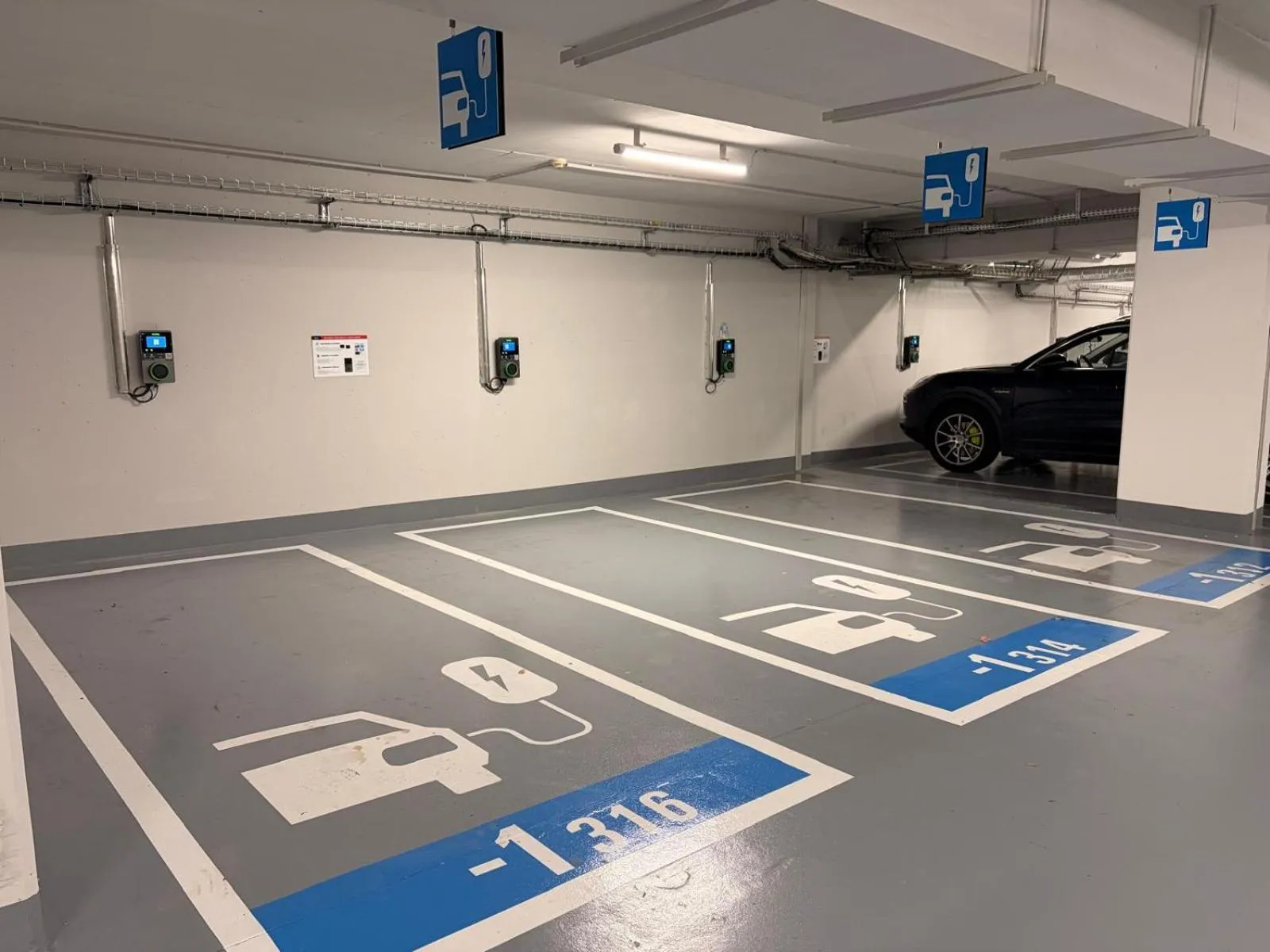 Parking in Campanile Annemasse Gare– Genève