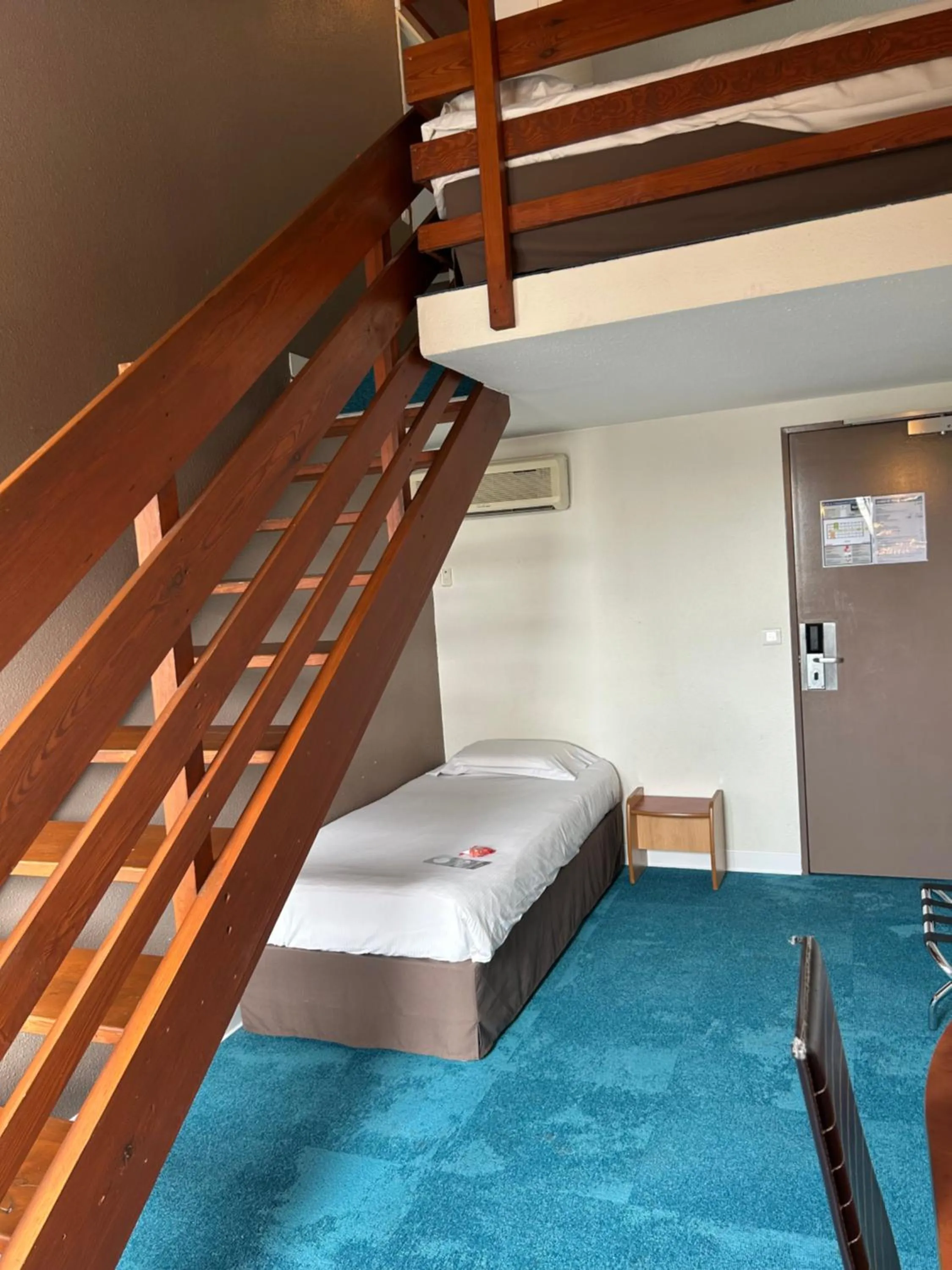 Photo of the whole room, Bed in Kyriad Montpellier Aéroport - Gare Sud de France