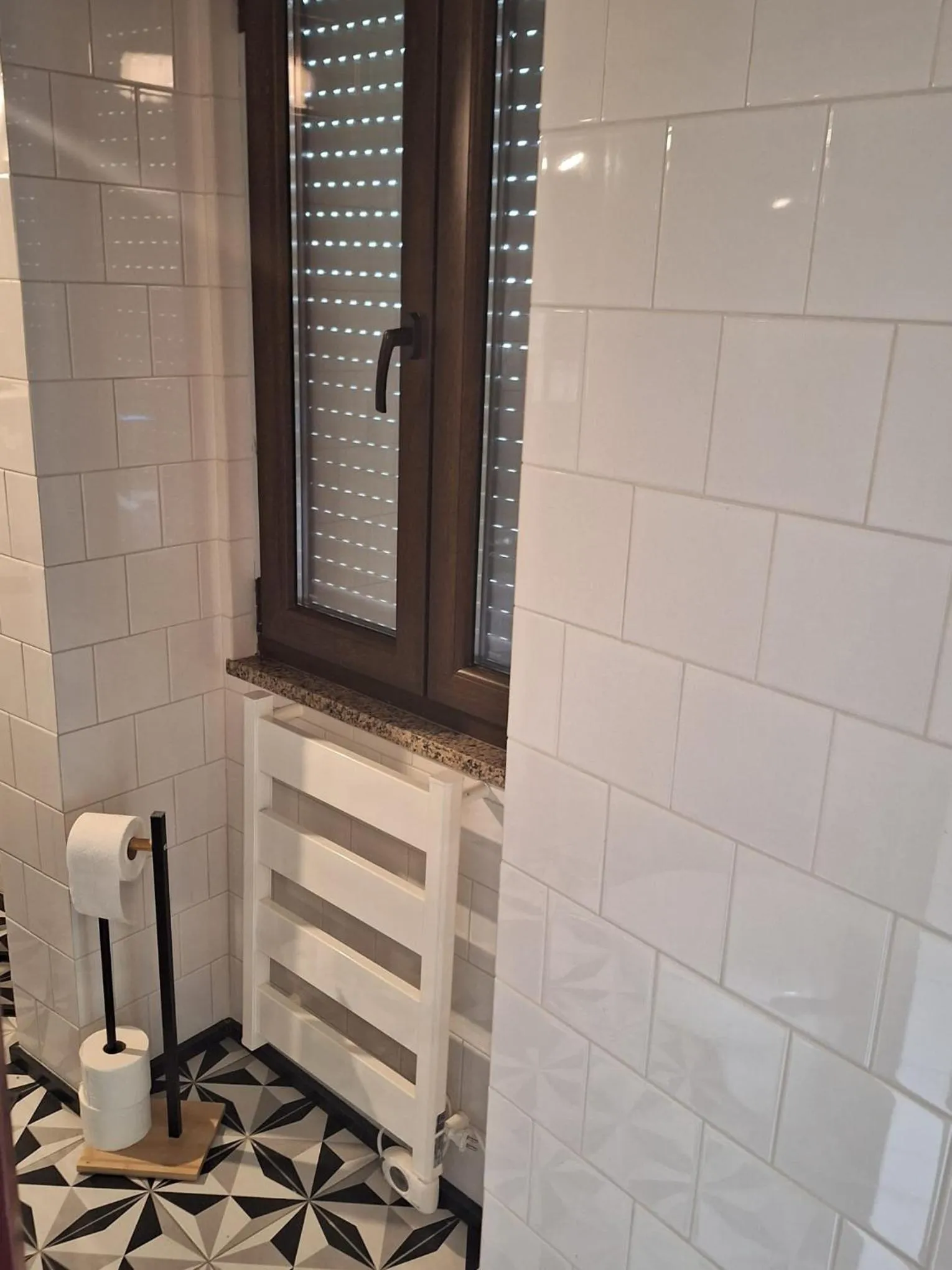 Shower in Easy Host Porto