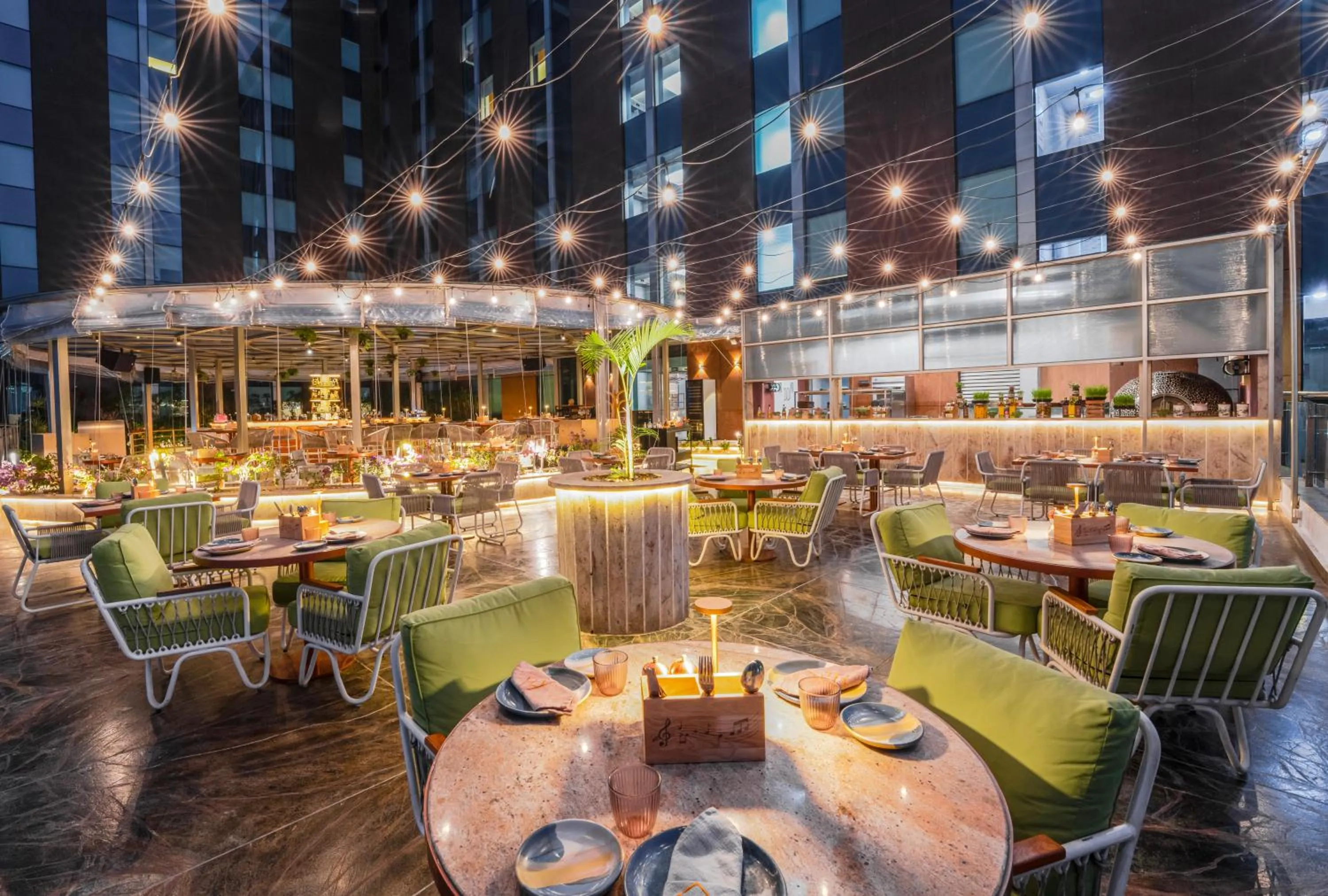 Restaurant/places to eat in Aloft Bengaluru Outer Ring Road