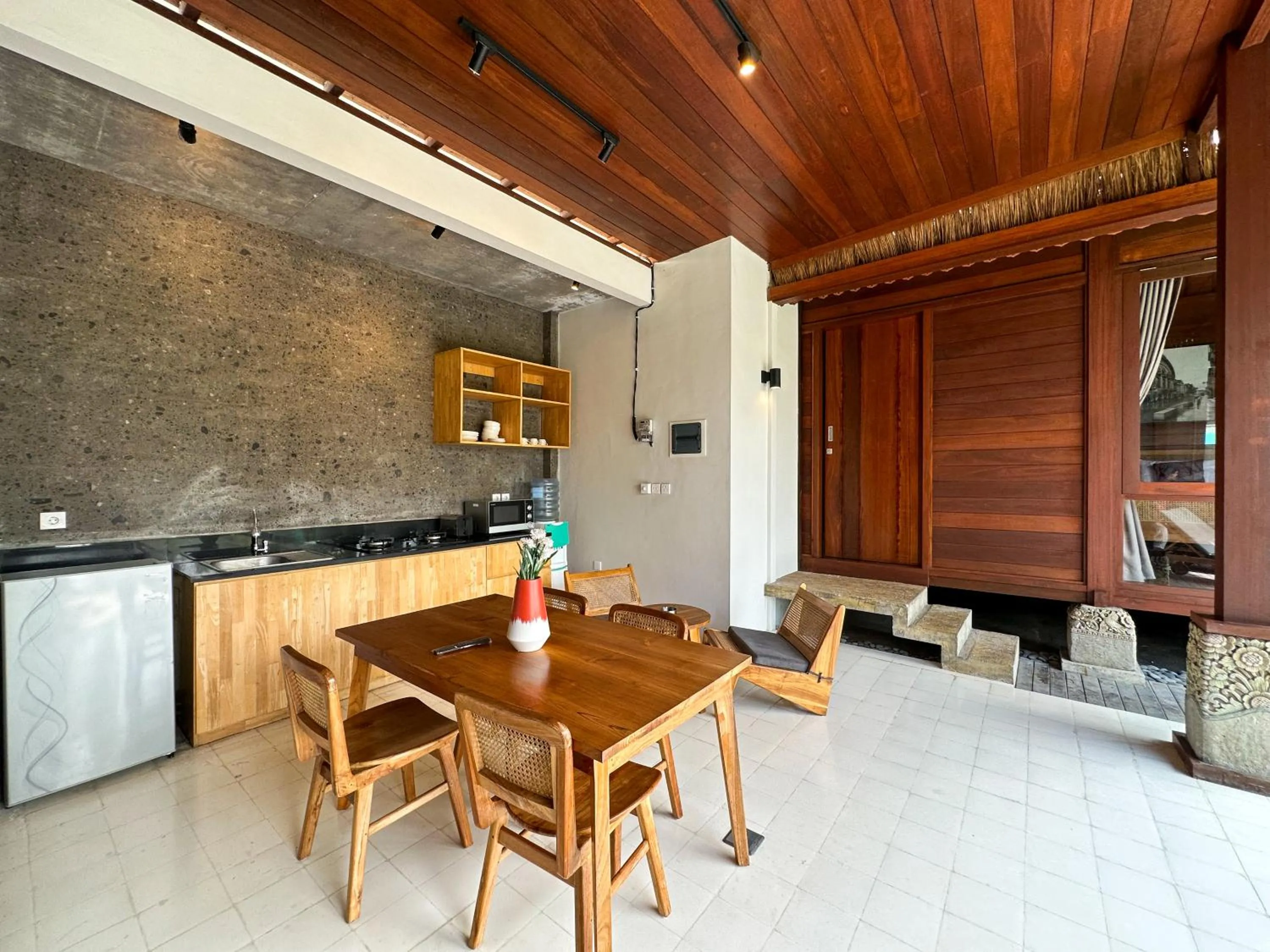 Dining area in Villa Buga Pererenan