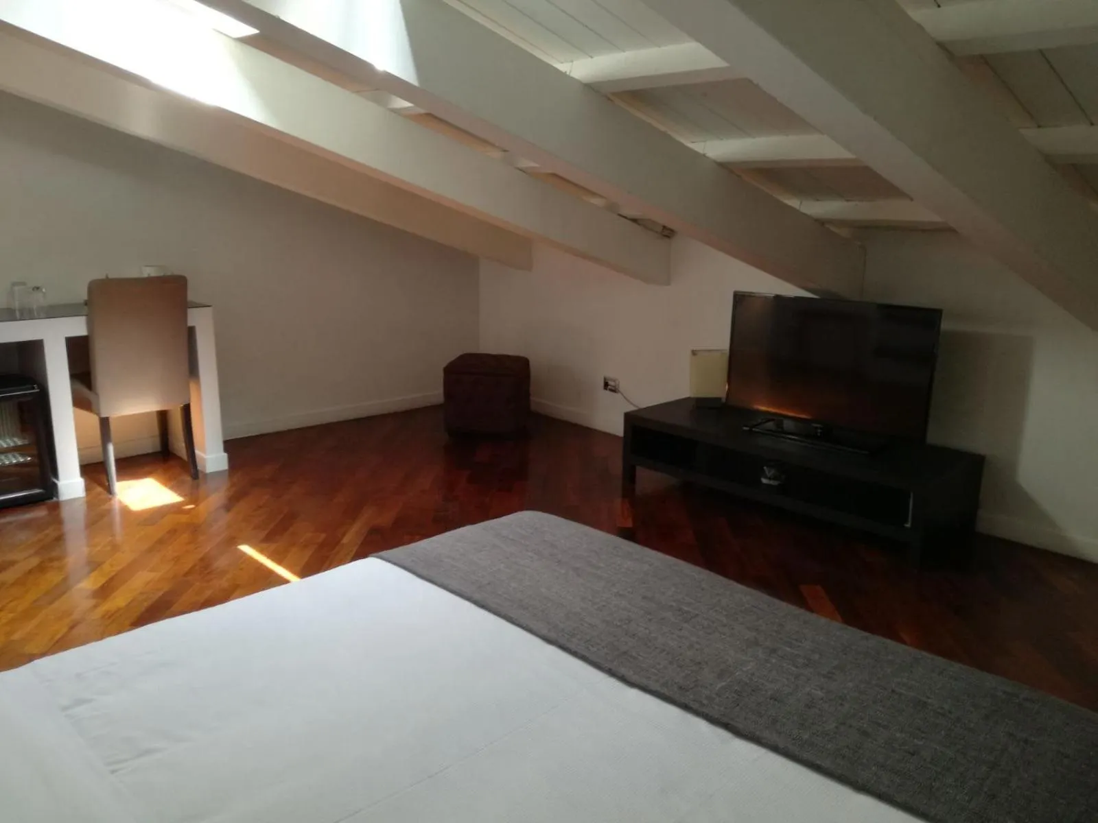 TV and multimedia, Bed in Relais Arco Della Pace