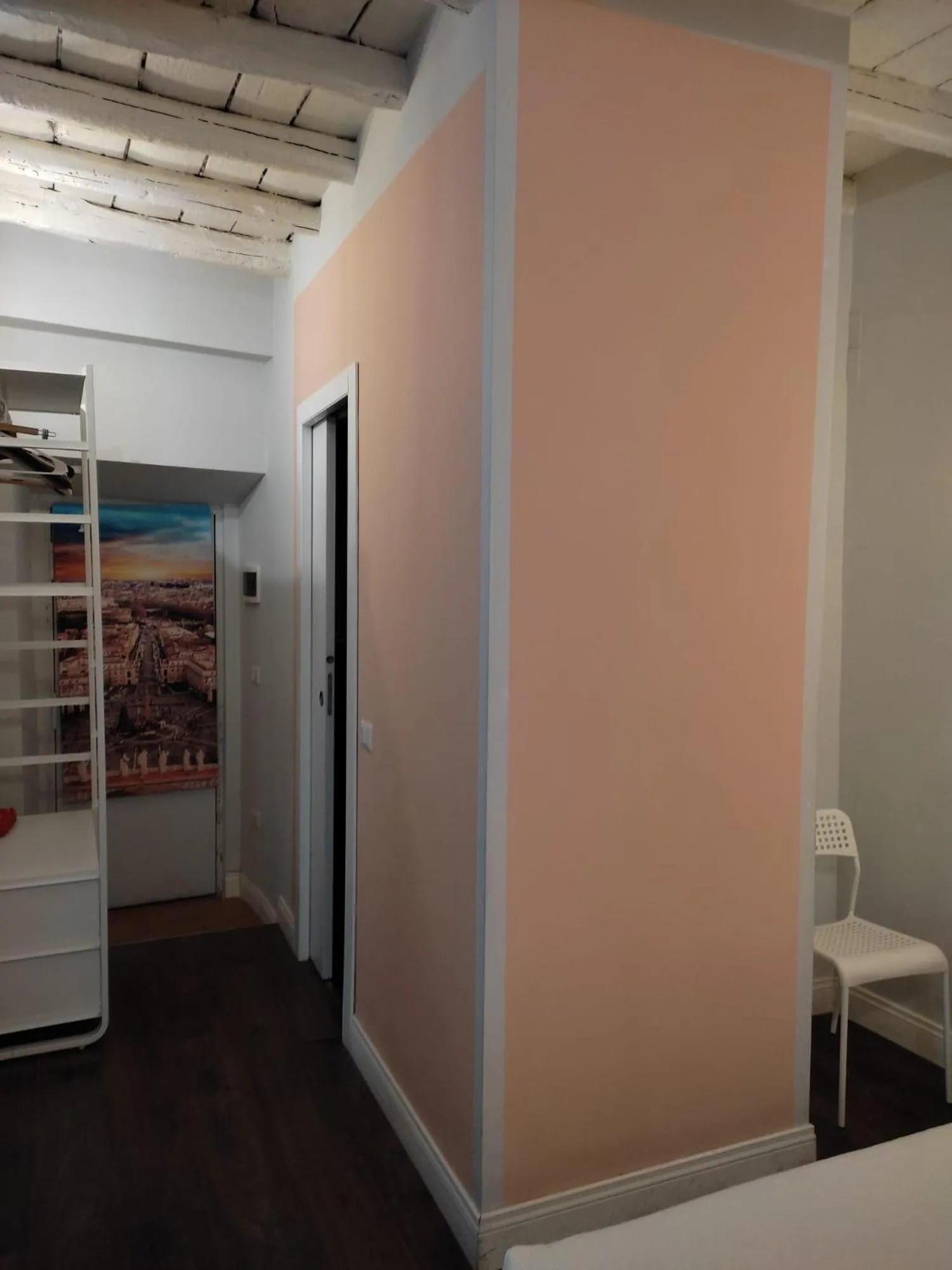 wardrobe in Relais Arco Della Pace