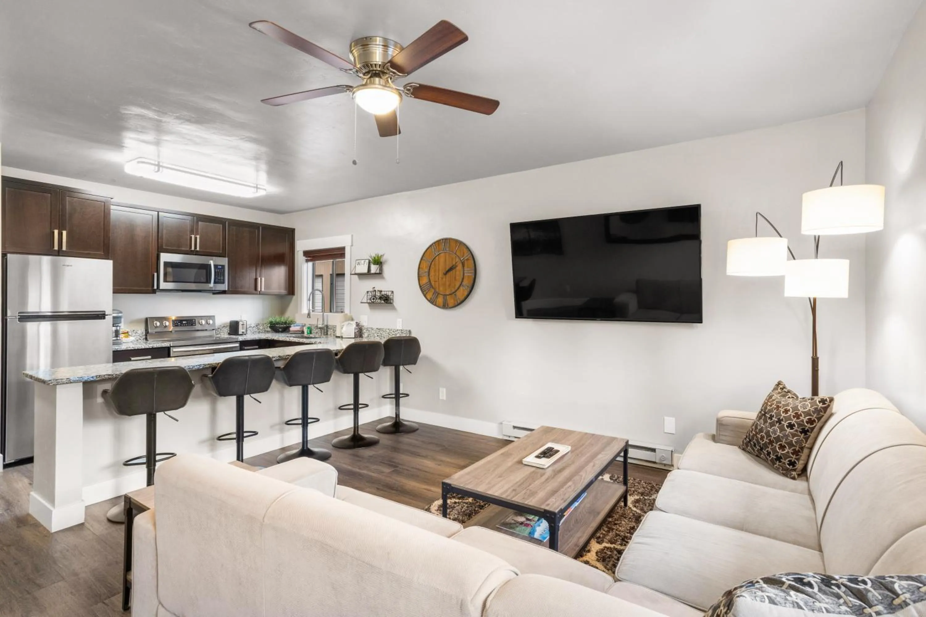 One-Bedroom Apartment in The Yellowstone Hideaway Unit B