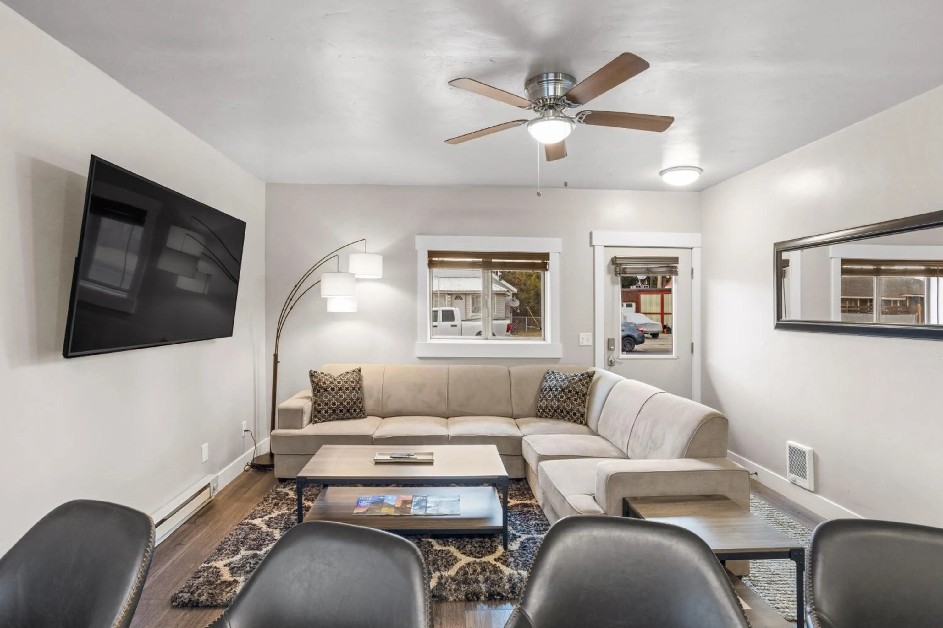 One-Bedroom Apartment in The Yellowstone Hideaway Unit B