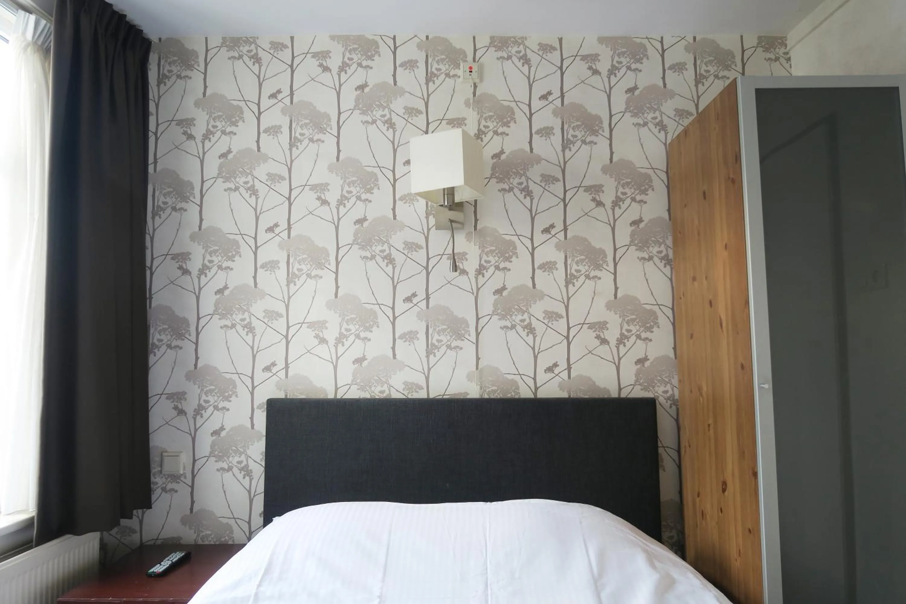 Bedroom, Bed in Hotel Carillon