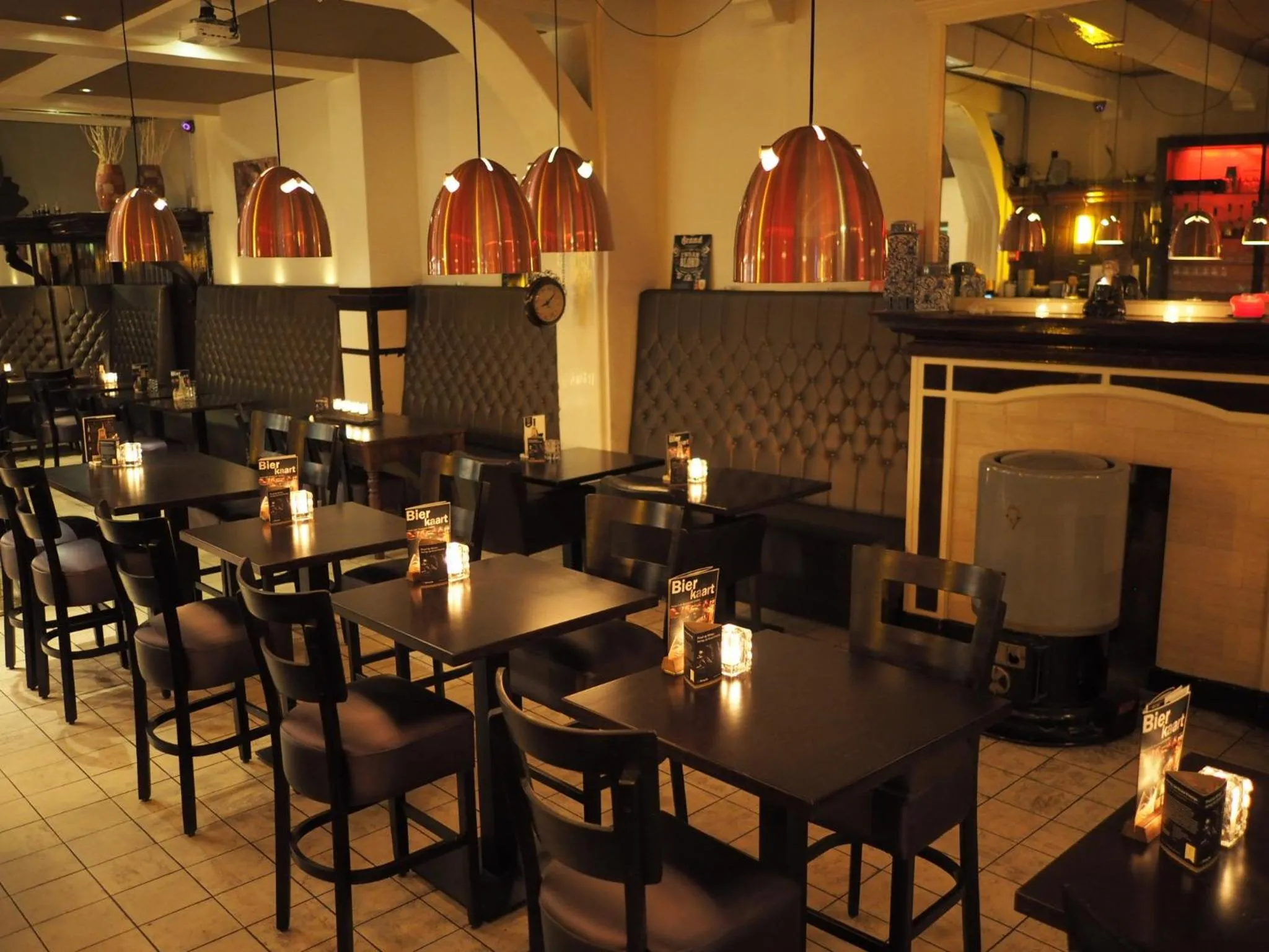 Lounge or bar in Hotel Carillon