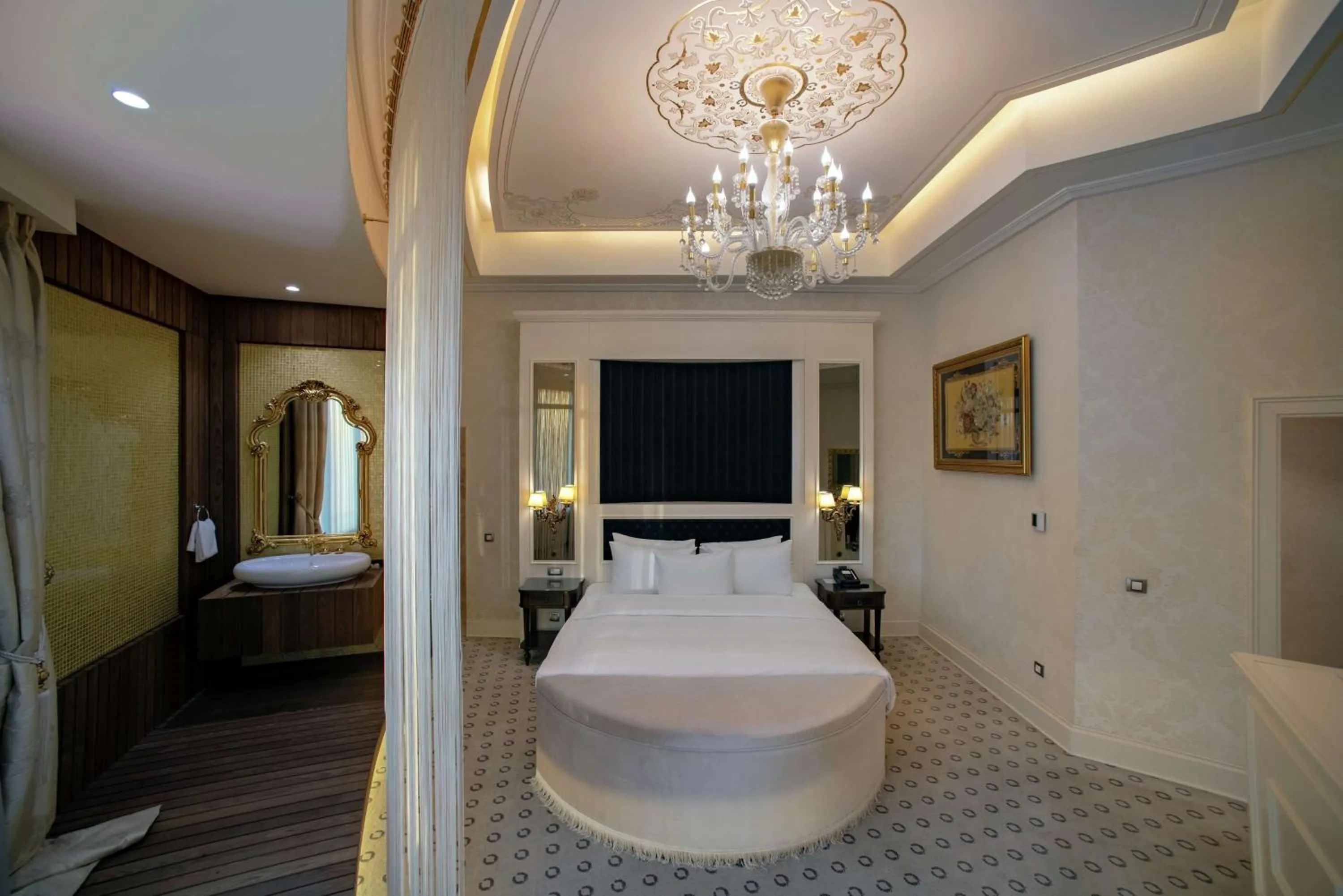 Bed in DoubleTree By Hilton Gaziantep