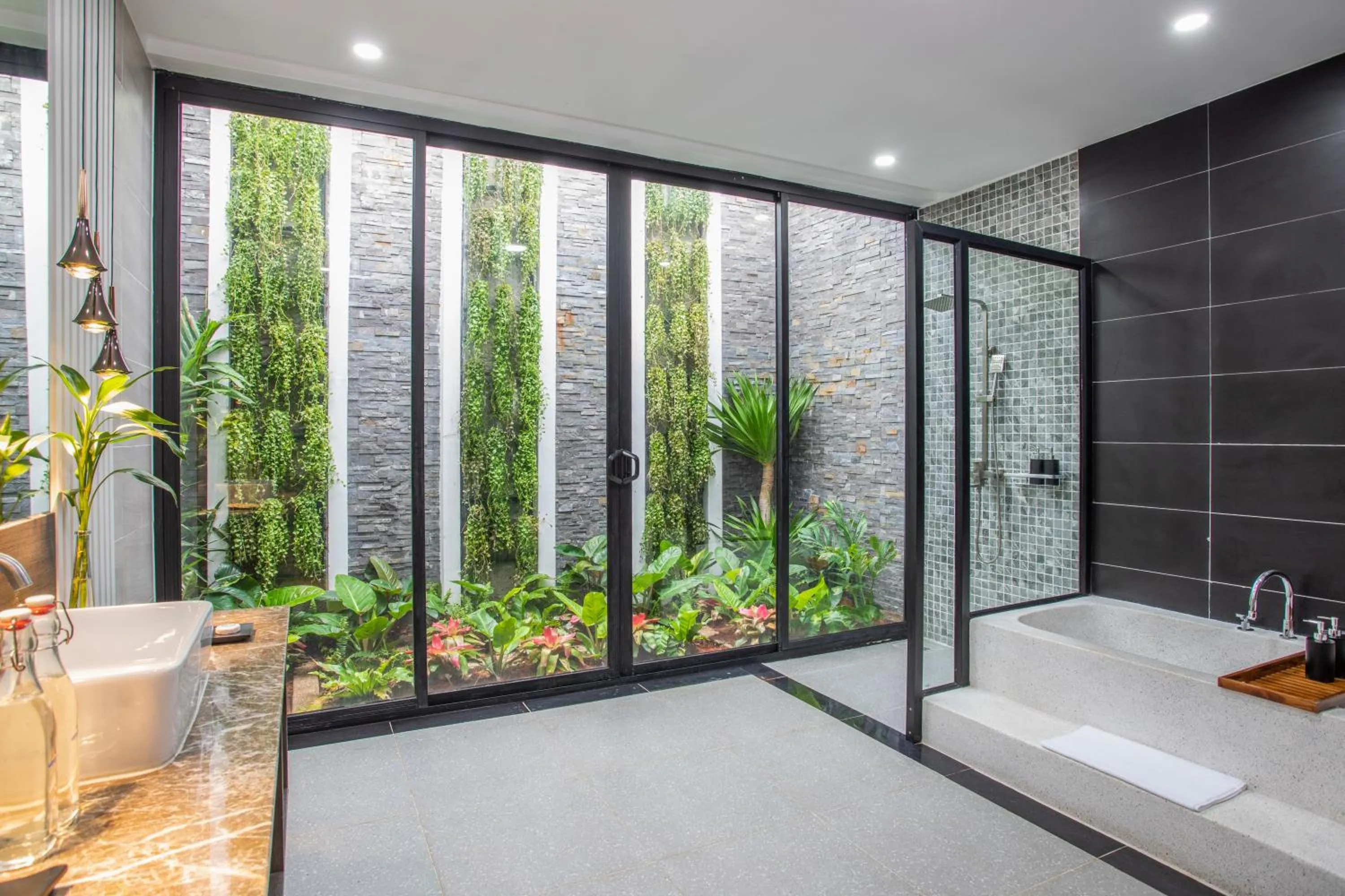 Bathroom in Wonderland Suites and Resort