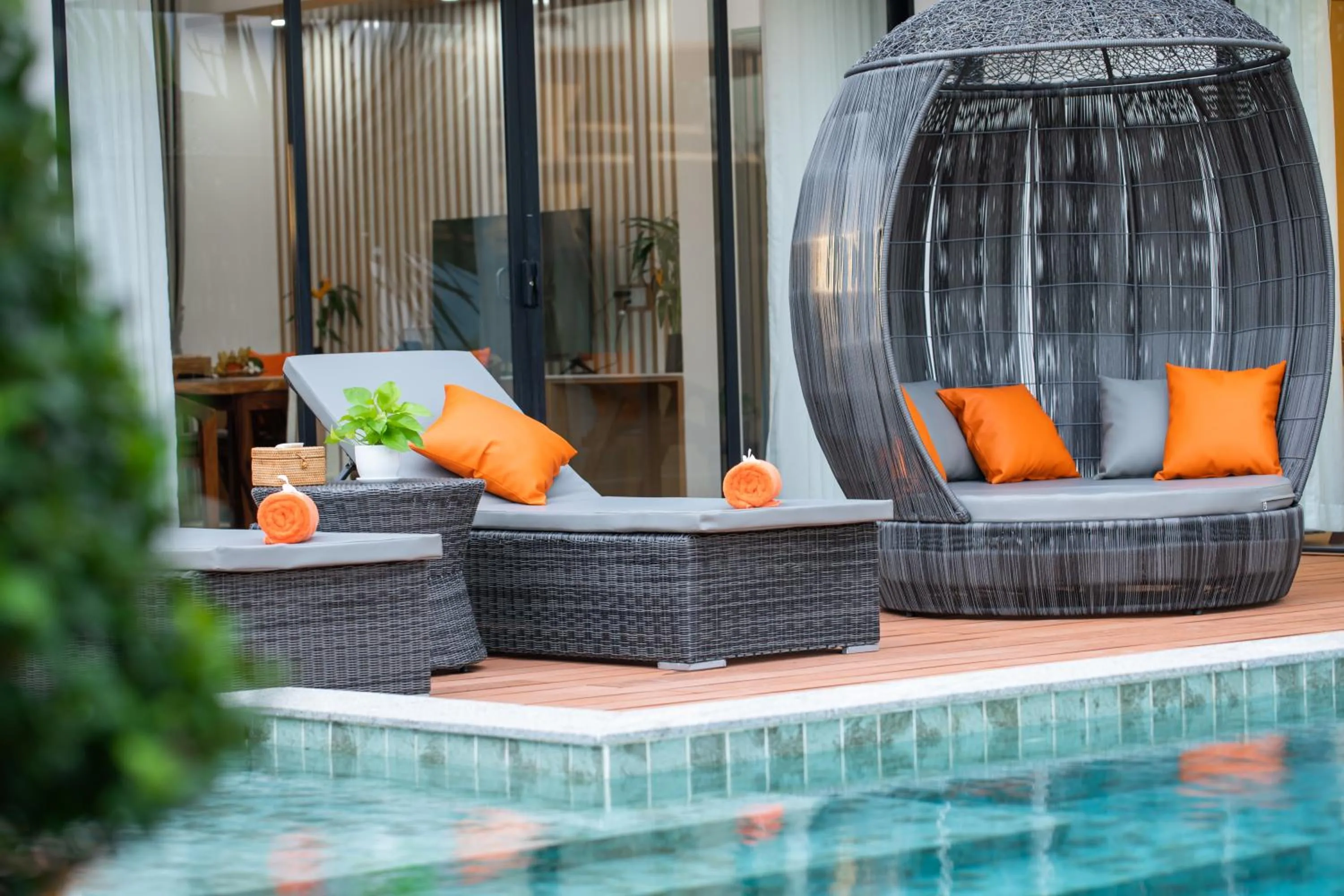 Swimming pool in Wonderland Suites and Resort