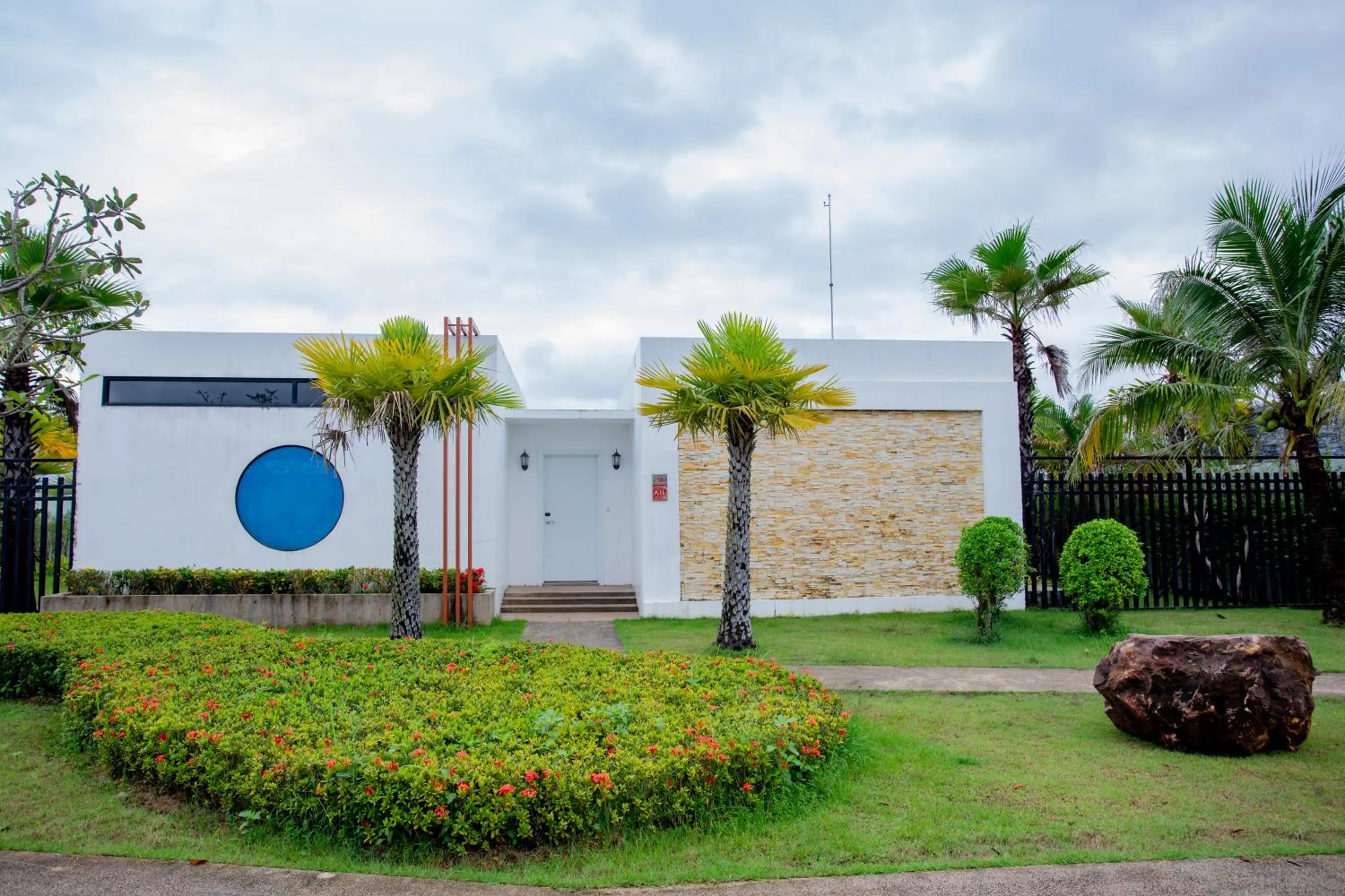 Garden view in Wonderland Suites and Resort