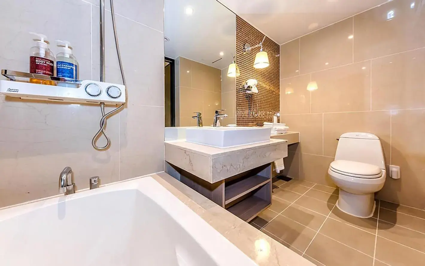 Deluxe Twin Room in Noblepia Hotel Deluxe Twin Room in Noblepia Hotel