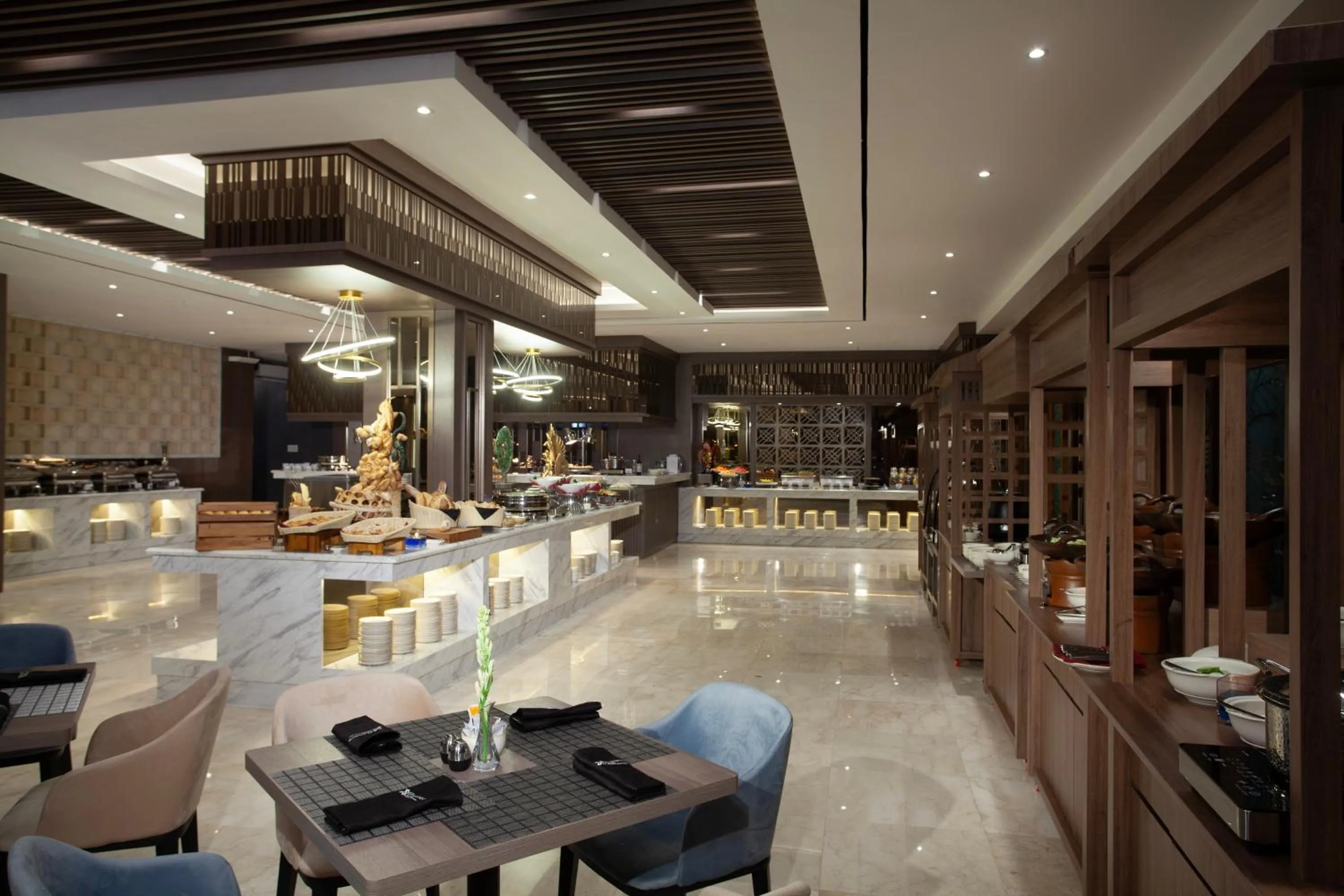 Restaurant/places to eat in Platinum Hotel Jimbaran Beach Bali