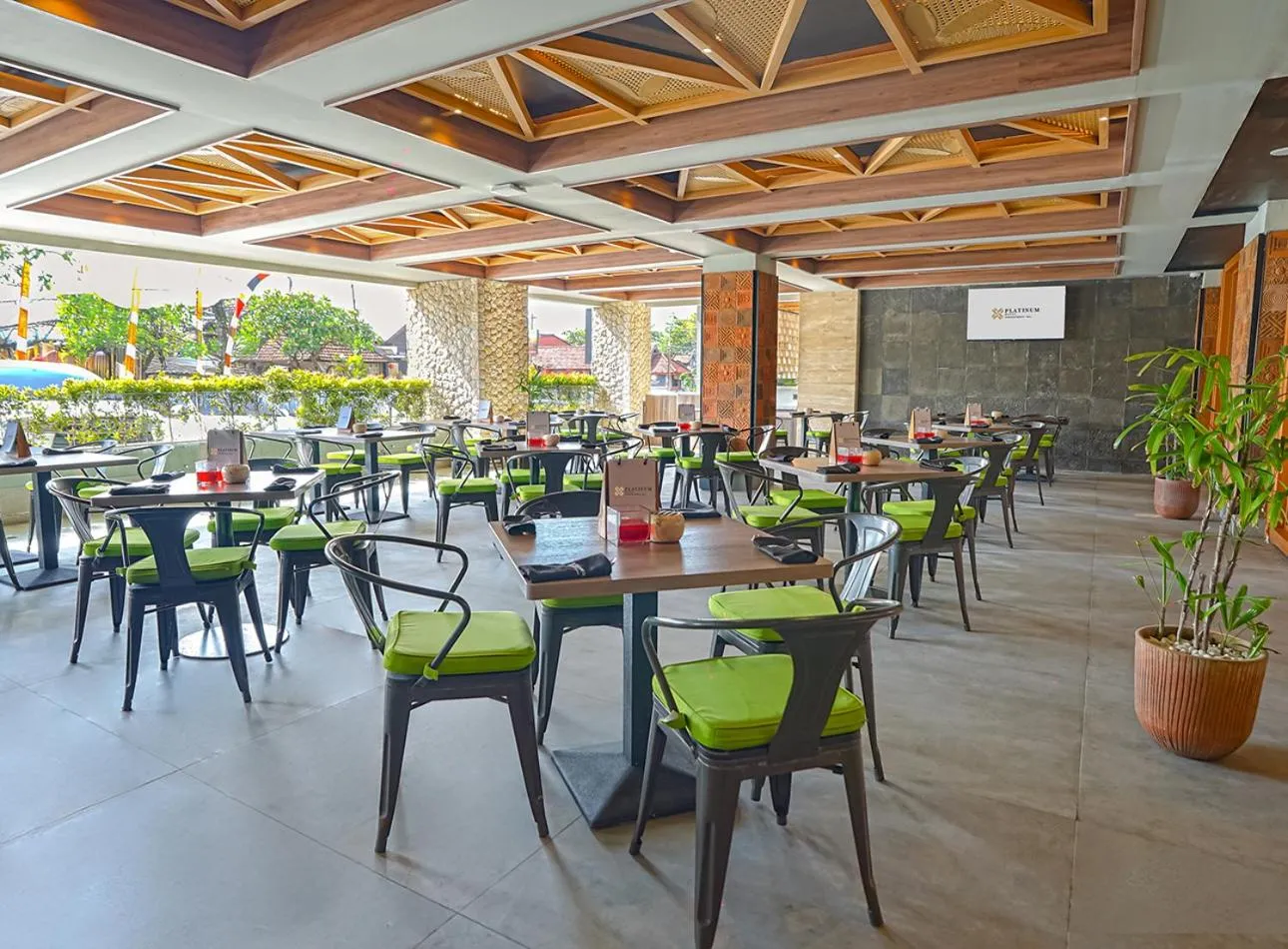 Restaurant/places to eat in Platinum Hotel Jimbaran Beach Bali