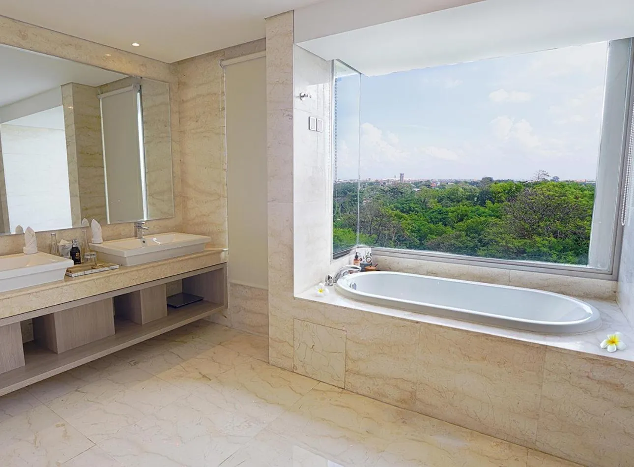 Bathroom in Platinum Hotel Jimbaran Beach Bali