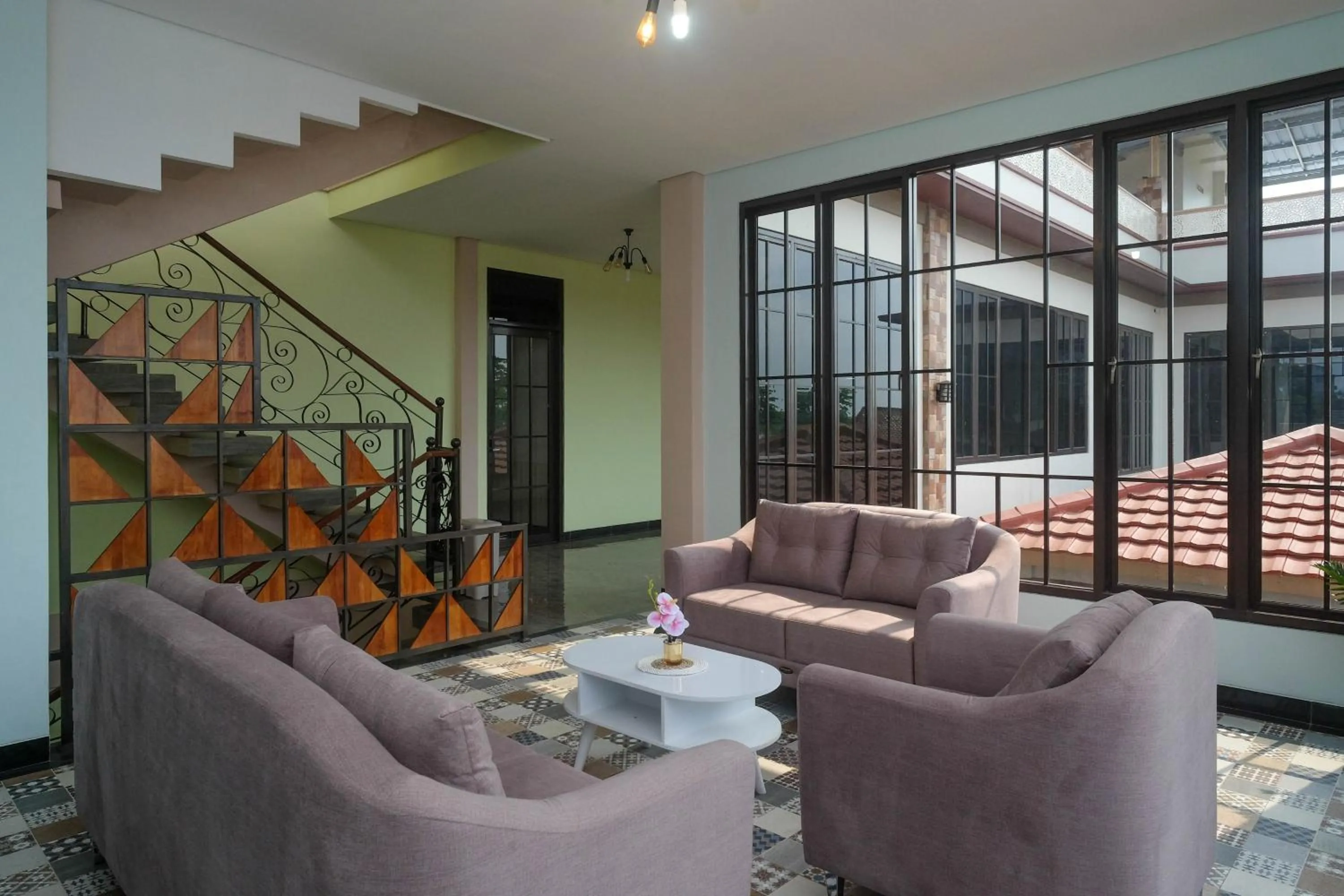 Urbanview Grand Lotus Hotel by RedDoorz