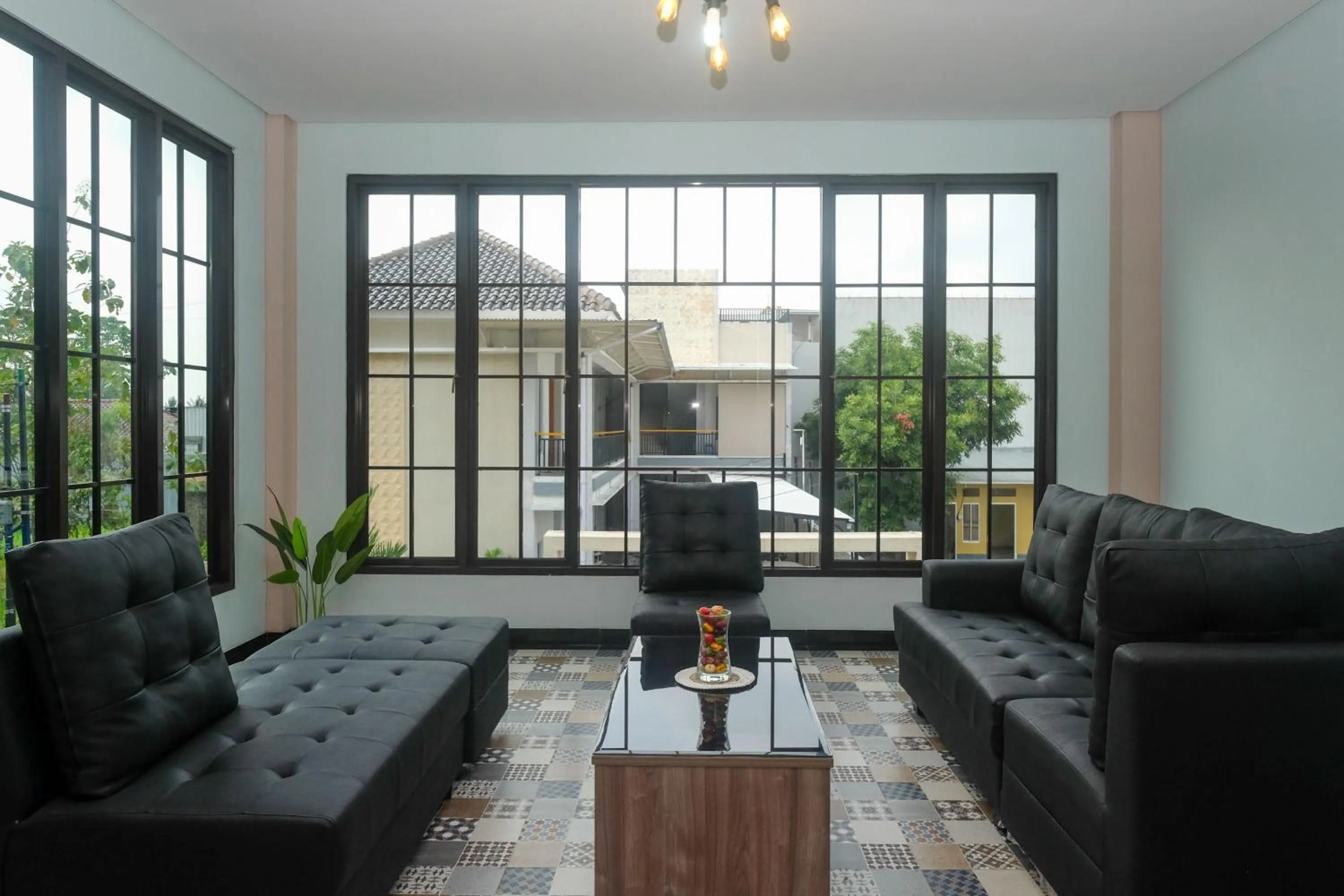 Urbanview Grand Lotus Hotel by RedDoorz