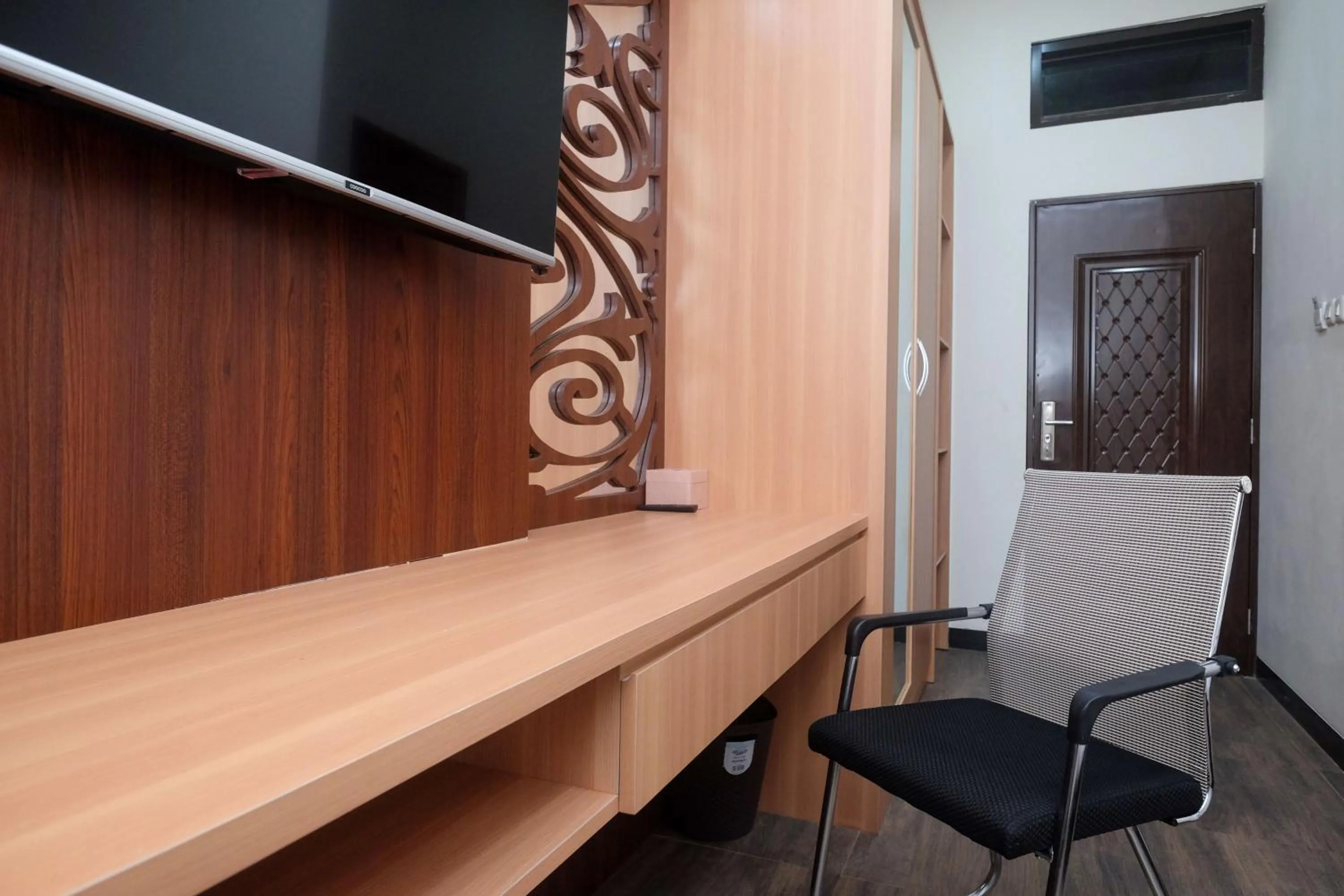 Urbanview Grand Lotus Hotel by RedDoorz