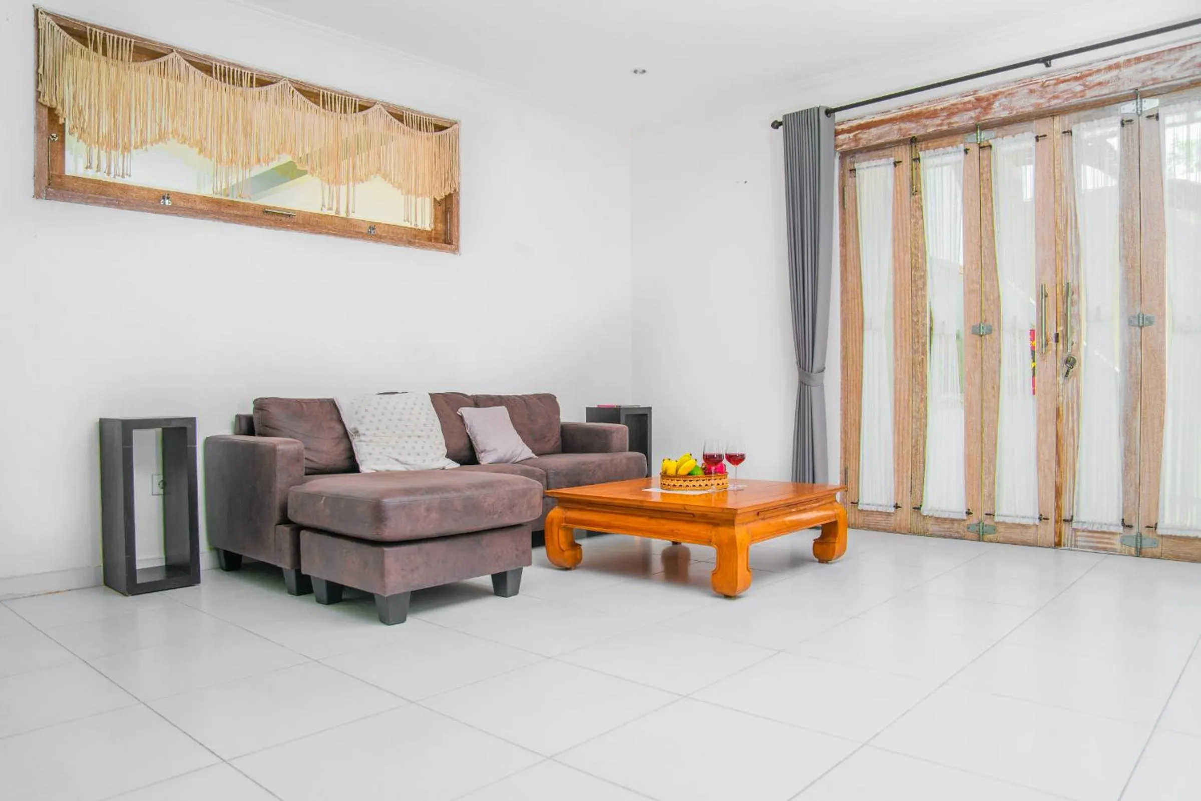 Seating area in Bali Invest Living