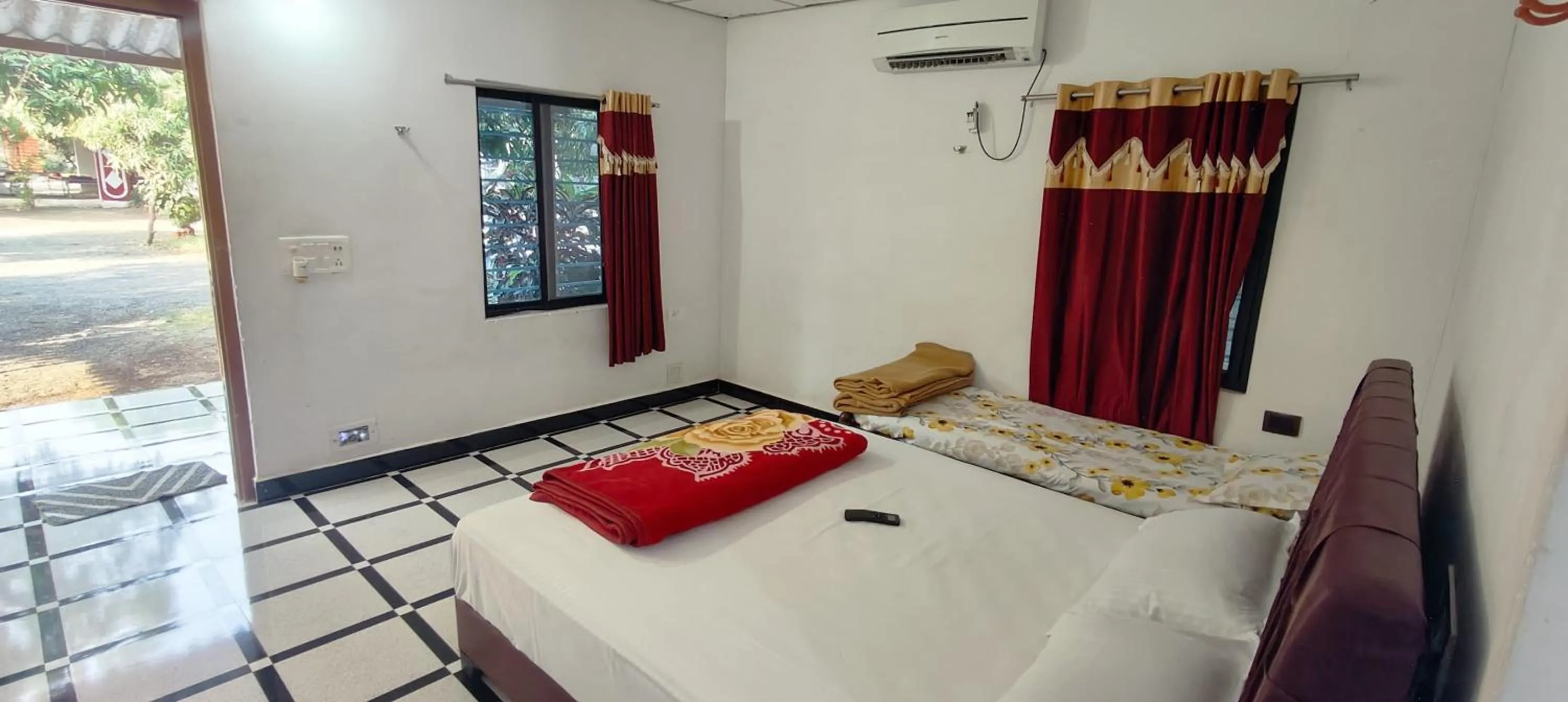 Bedroom, Bed in Gokul farm house