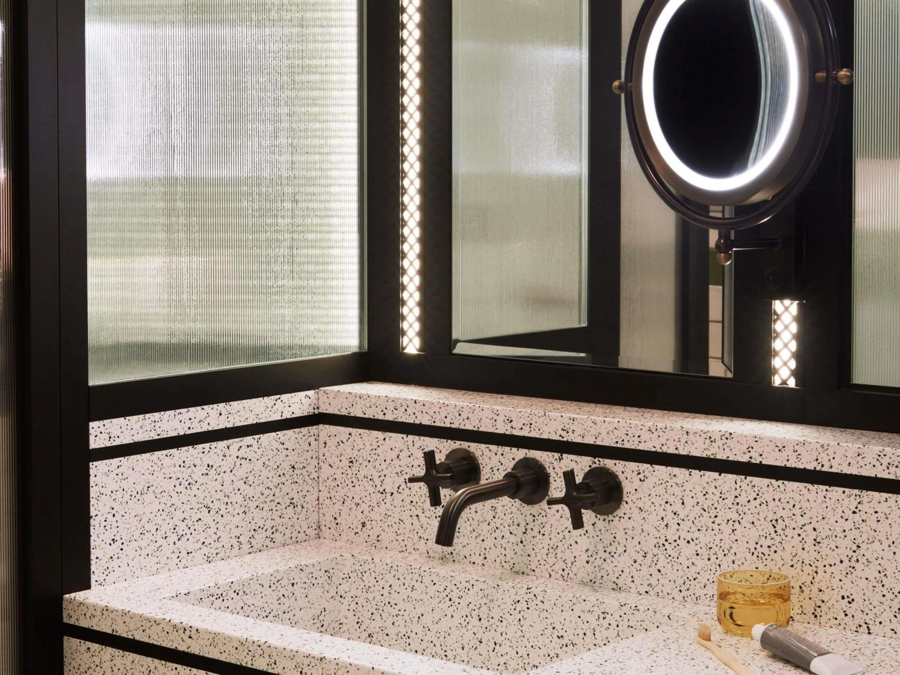 Bedroom in Hyde London City - St Paul's