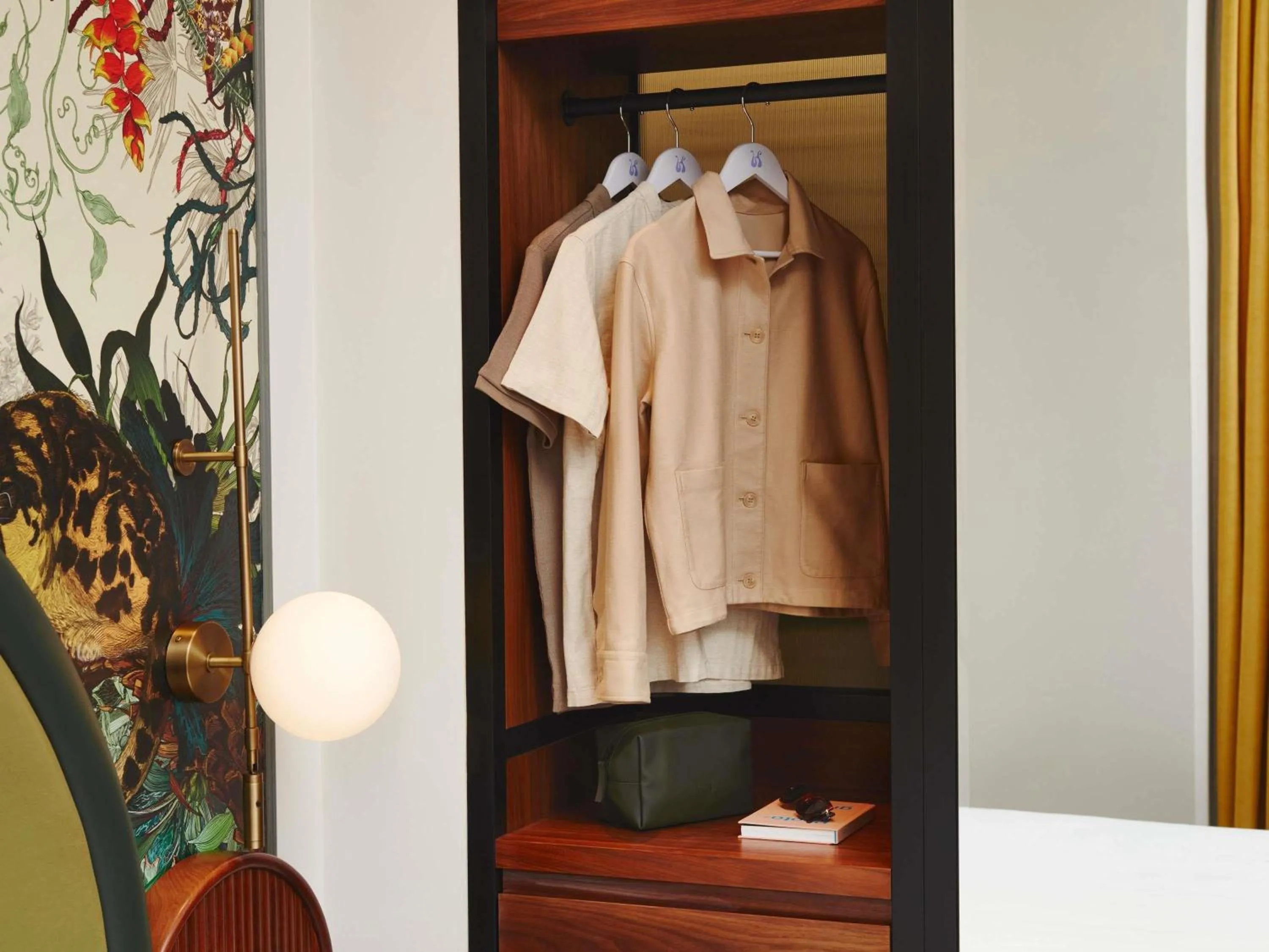 Bedroom in Hyde London City - St Paul's