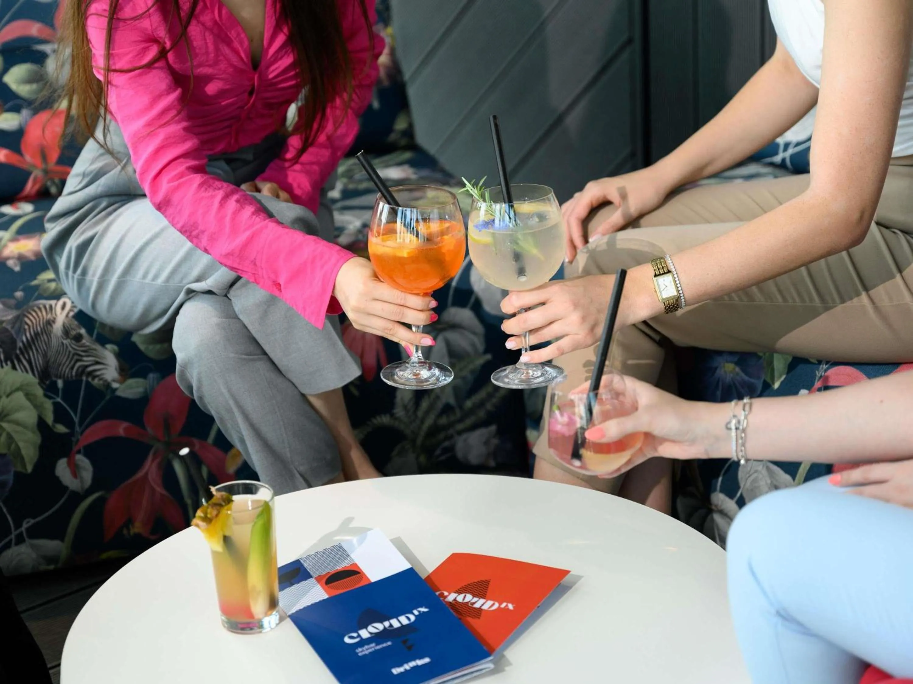 Lounge or bar in TRIBE Budapest Stadium