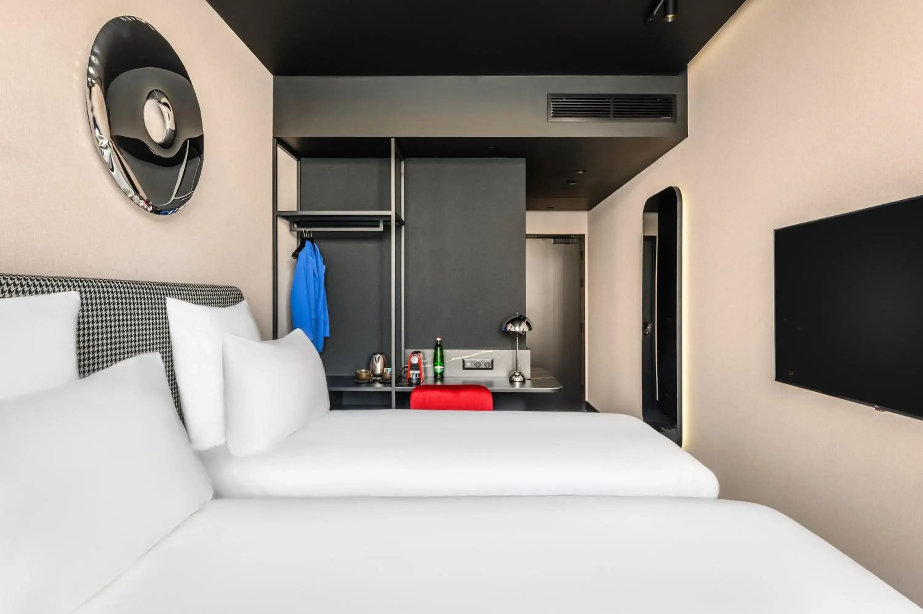 TRIBE Essential Twin room with Balcony in TRIBE Budapest Stadium TRIBE Essential Twin room with Balcony in TRIBE Budapest Stadium