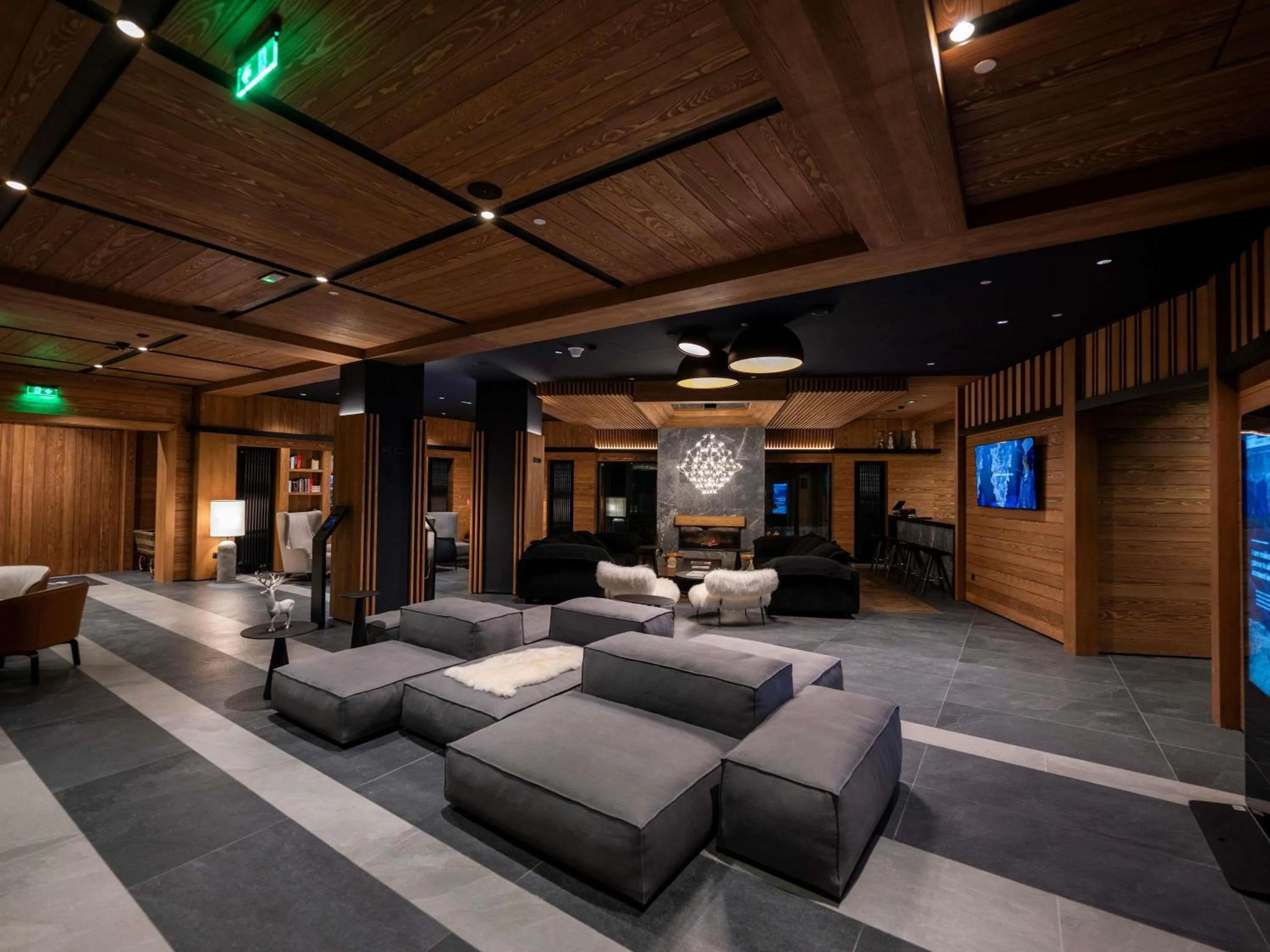 Lounge or bar in Swissôtel Resort Kolasin