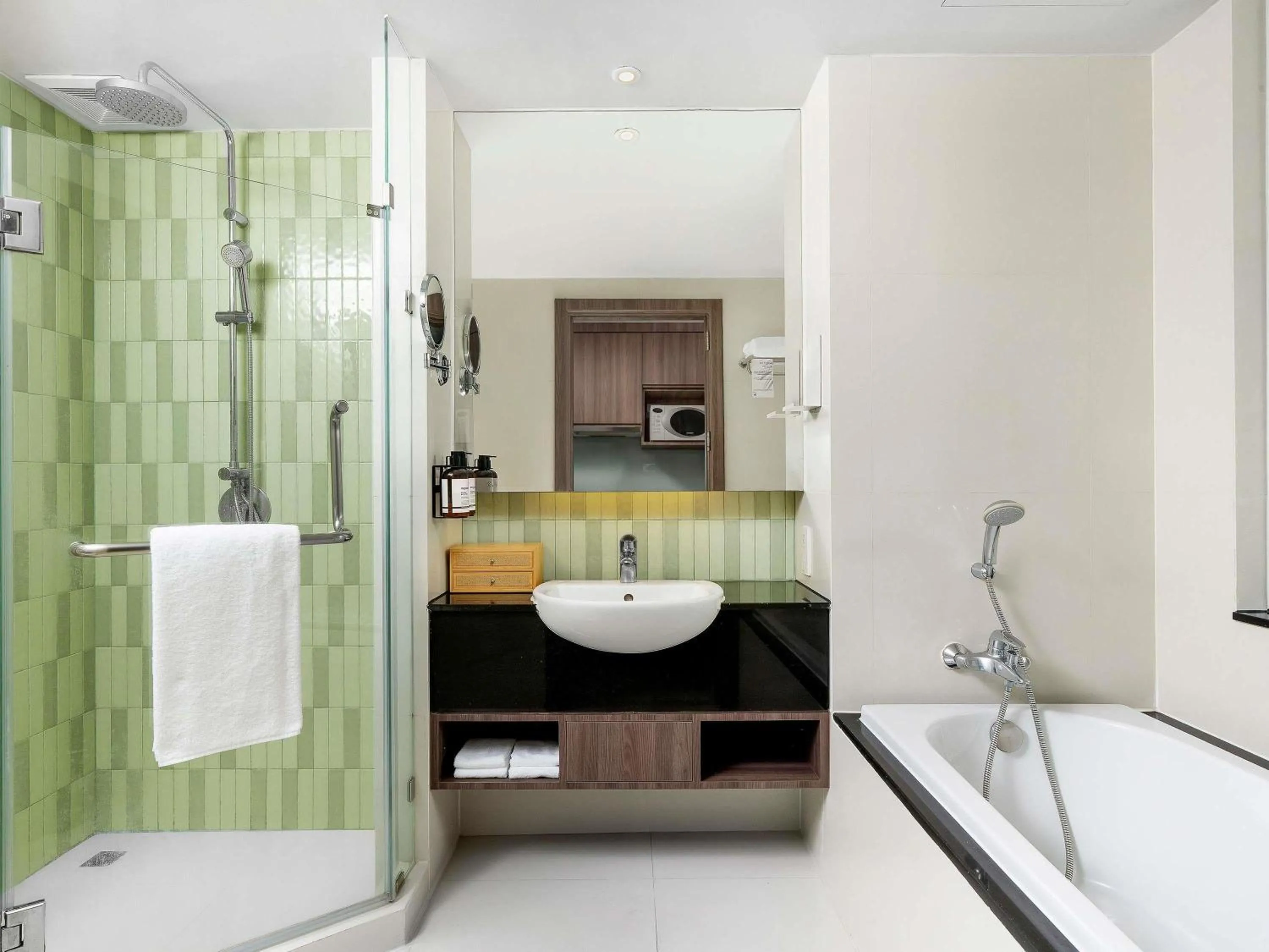 Bedroom in Novotel Living Bangkok Sukhumvit Legacy