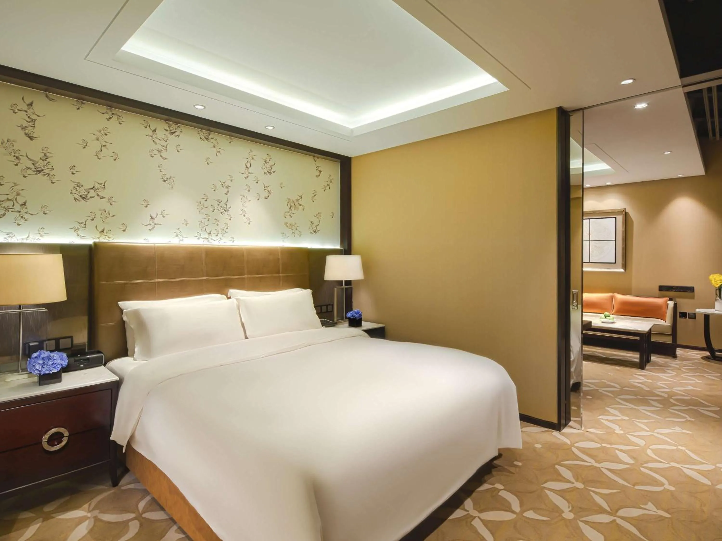 Photo of the whole room, Room Photo in Grand Mercure Beijing Dongcheng Hotel