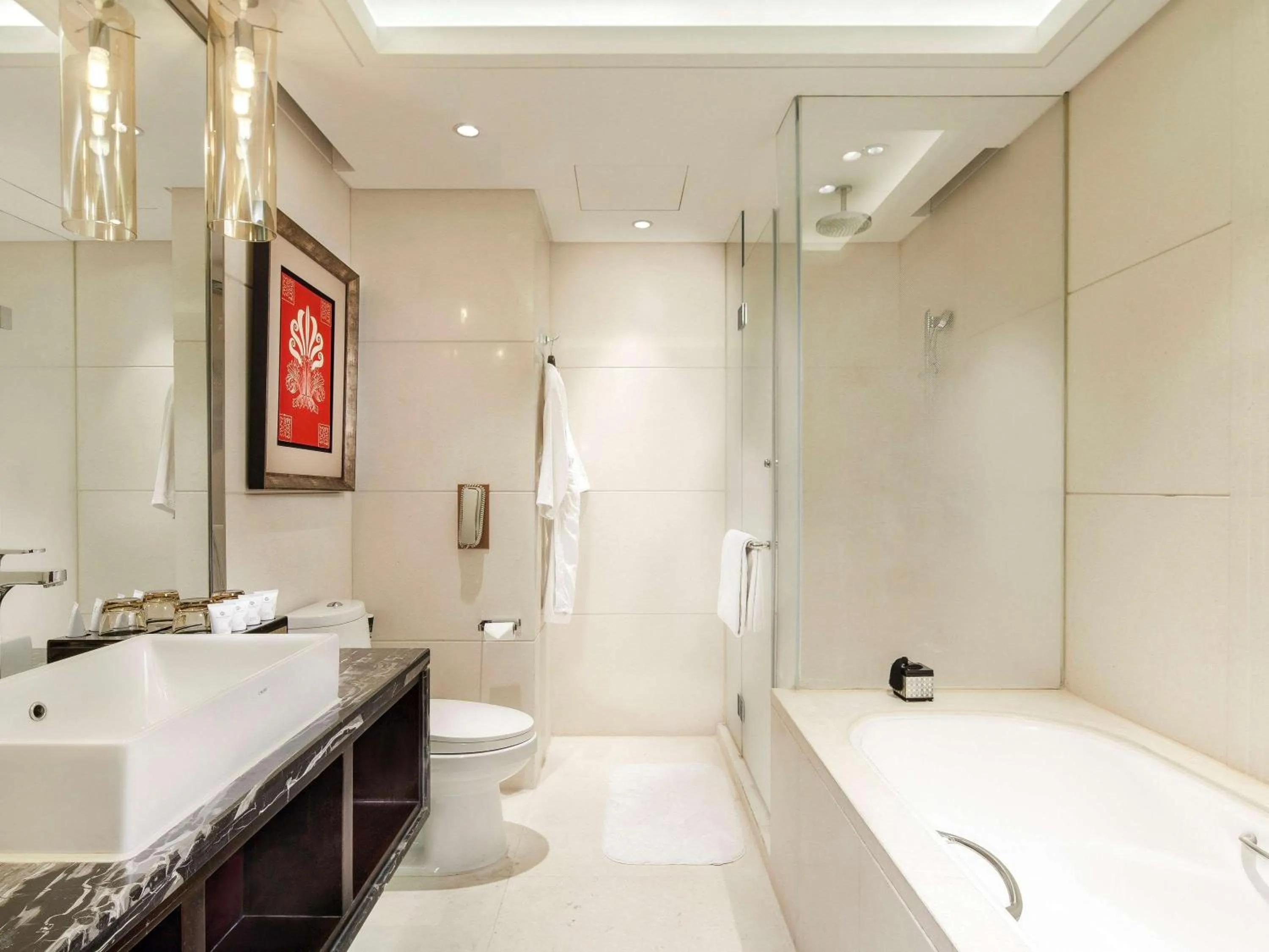 Photo of the whole room, Bathroom in Grand Mercure Beijing Dongcheng Hotel