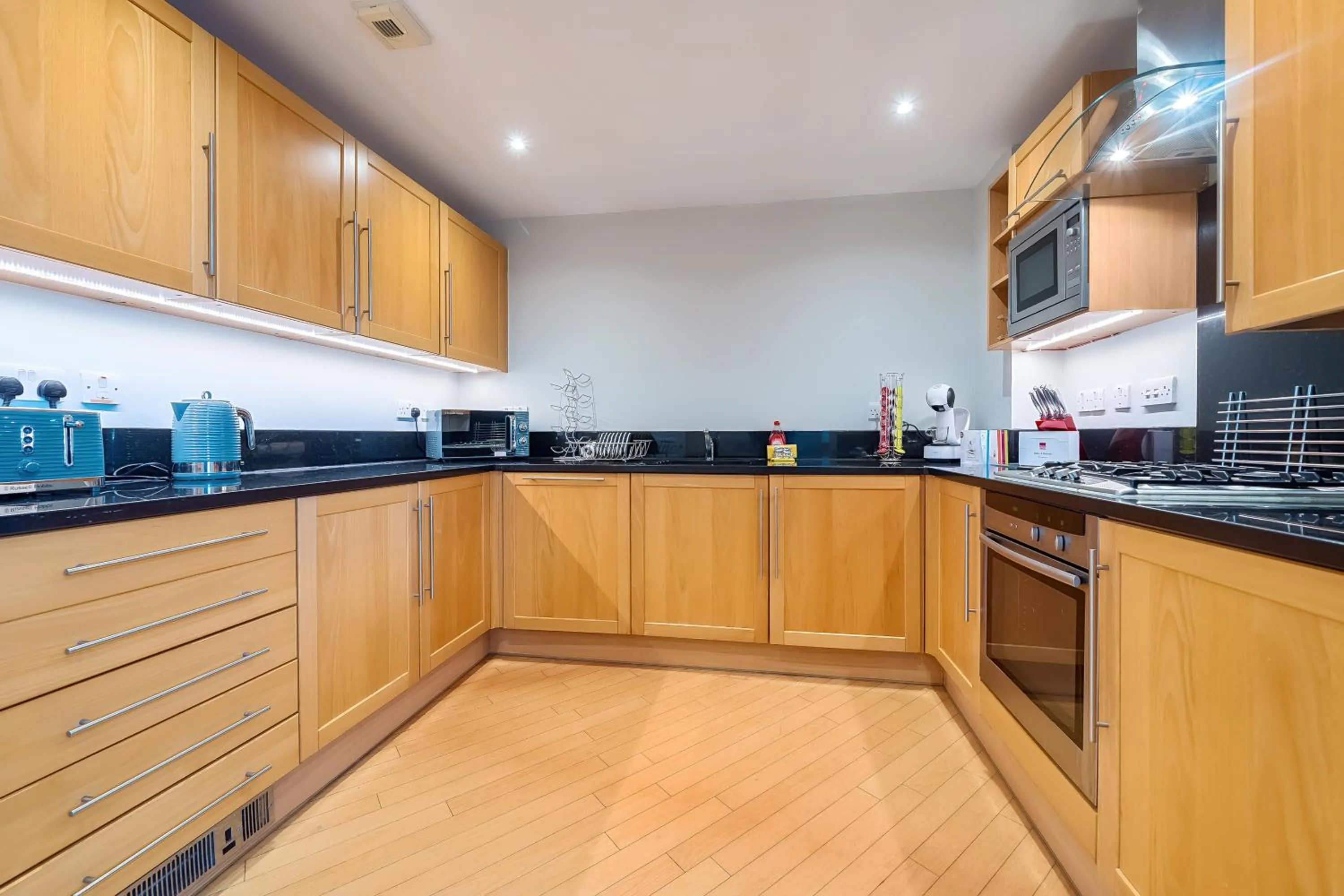 Kitchen or kitchenette in Roomspace Serviced Apartments - The Courtyard Penthouse