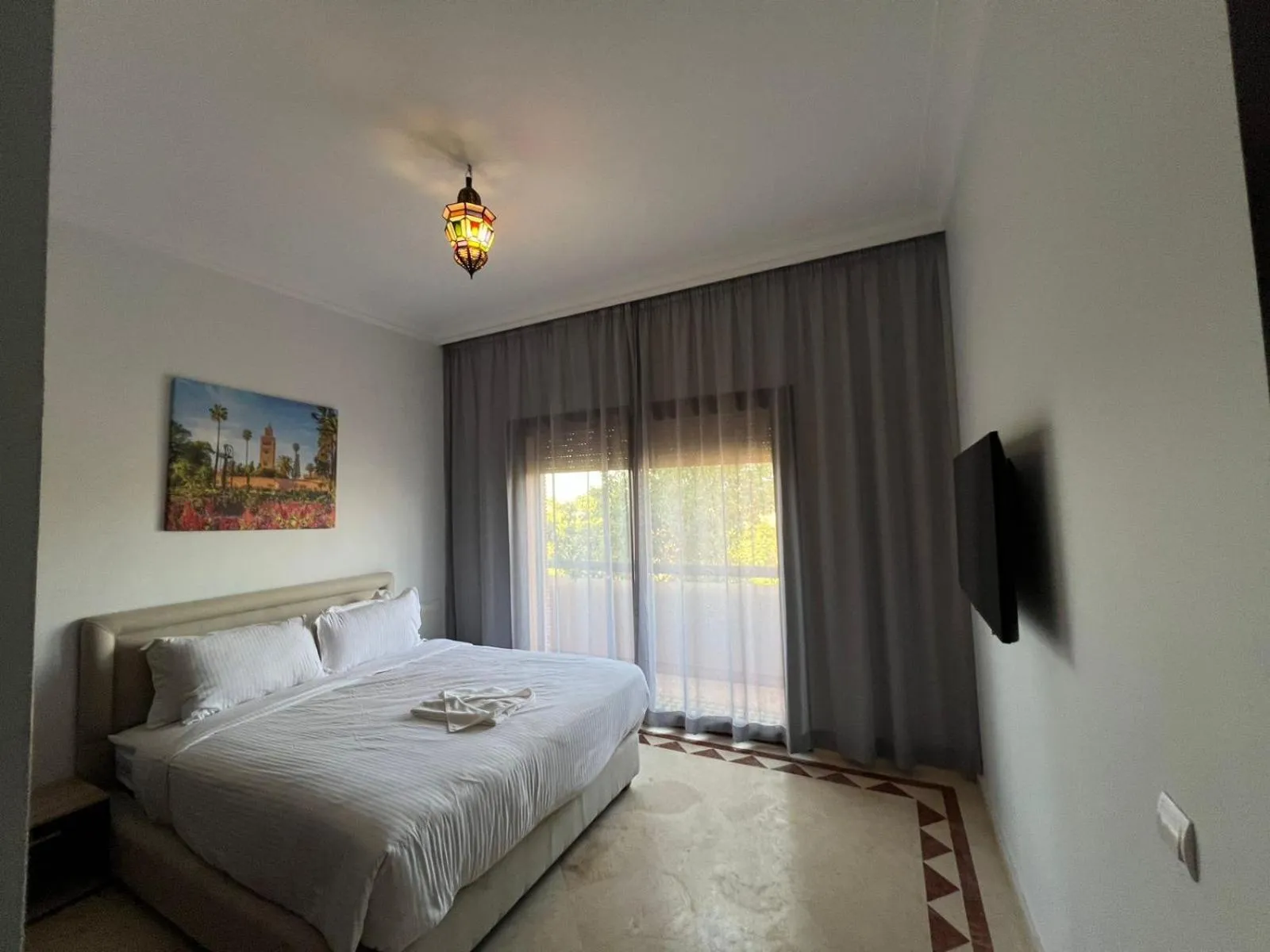 Bed in Konouz Palace