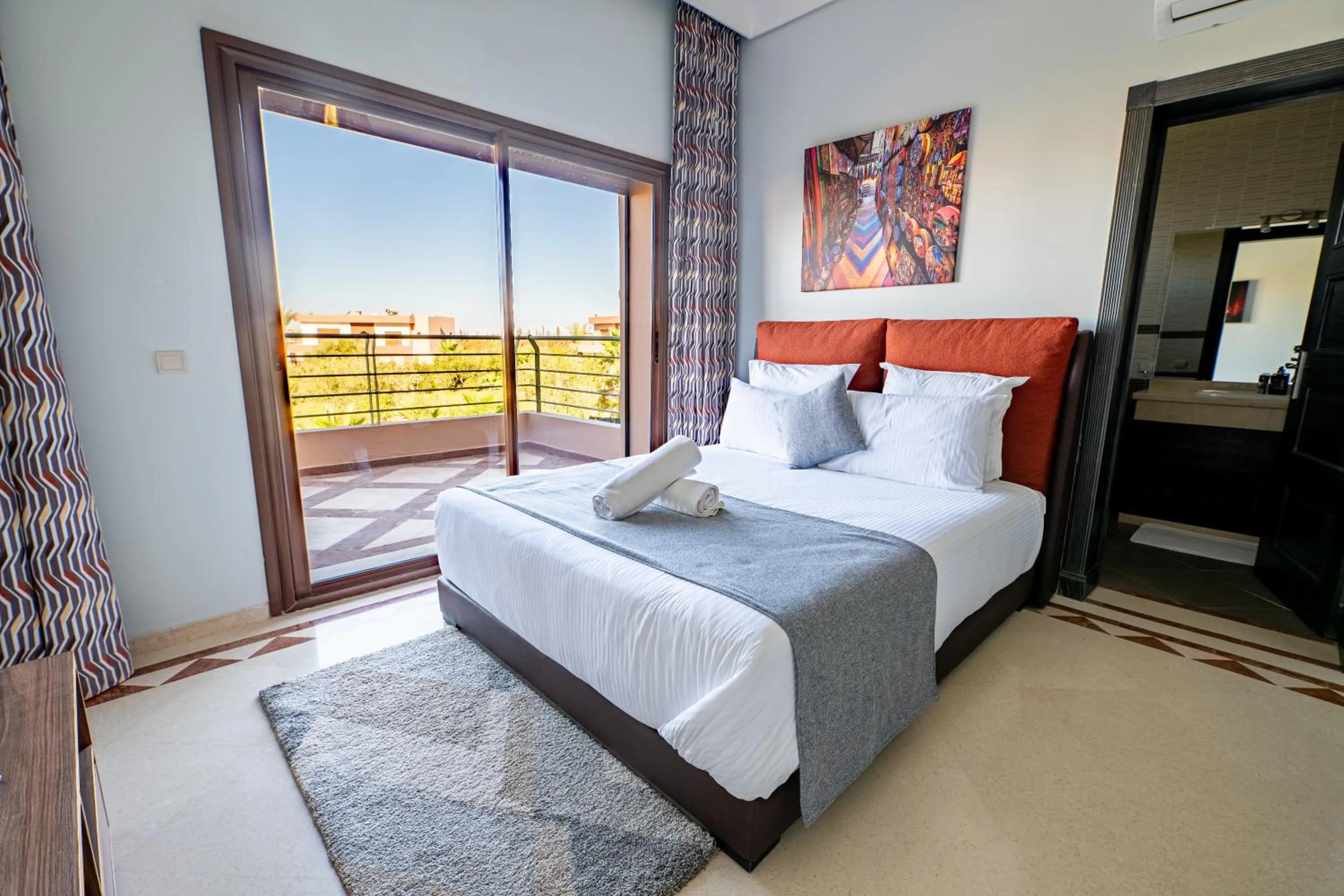 Bedroom, Bed in Konouz Palace