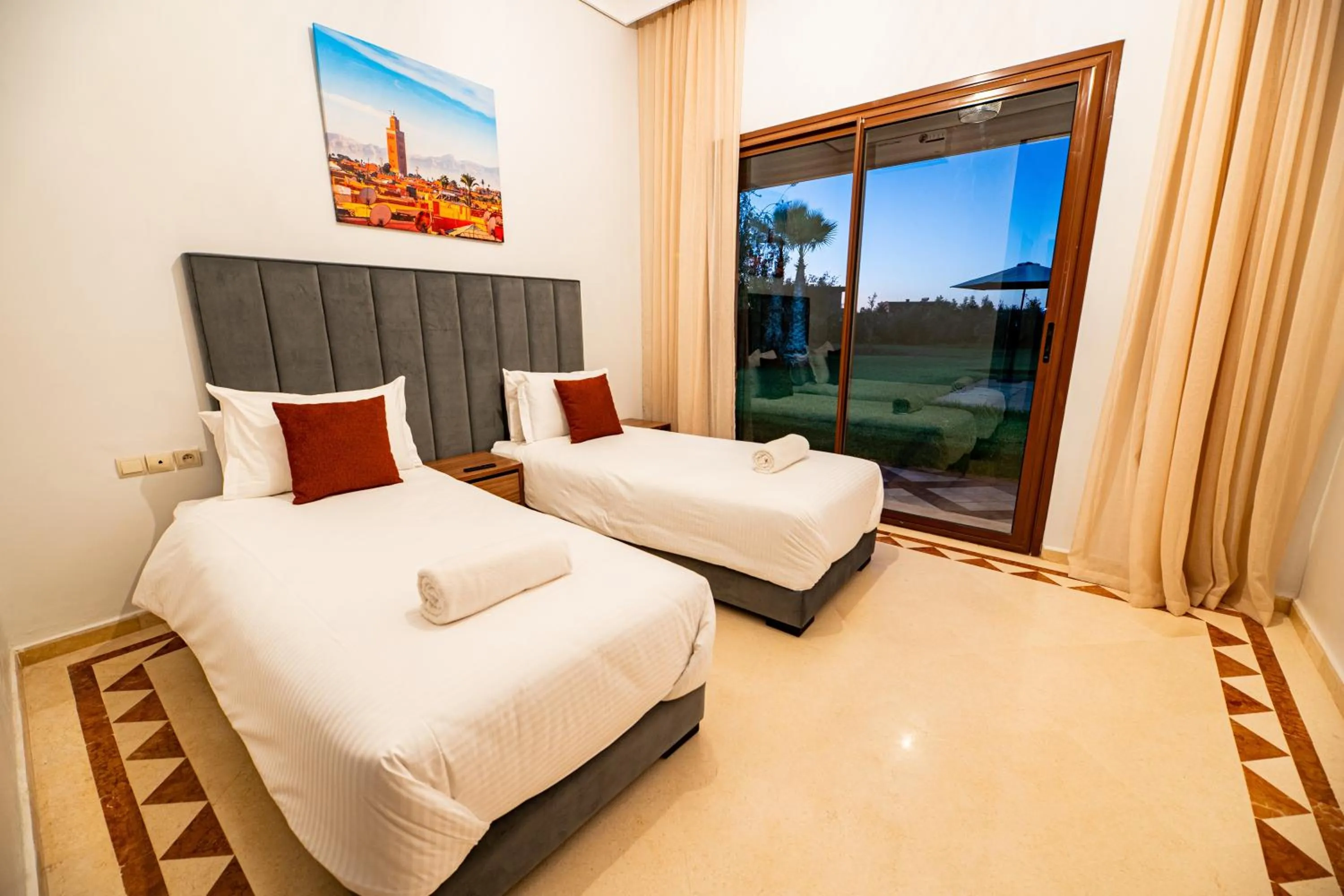 Bedroom, Bed in Konouz Palace