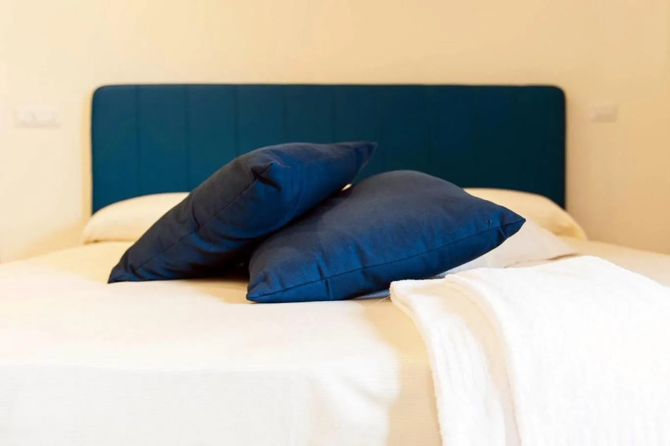 Deluxe Double or Twin Room with Sea View in Back to Sorrento