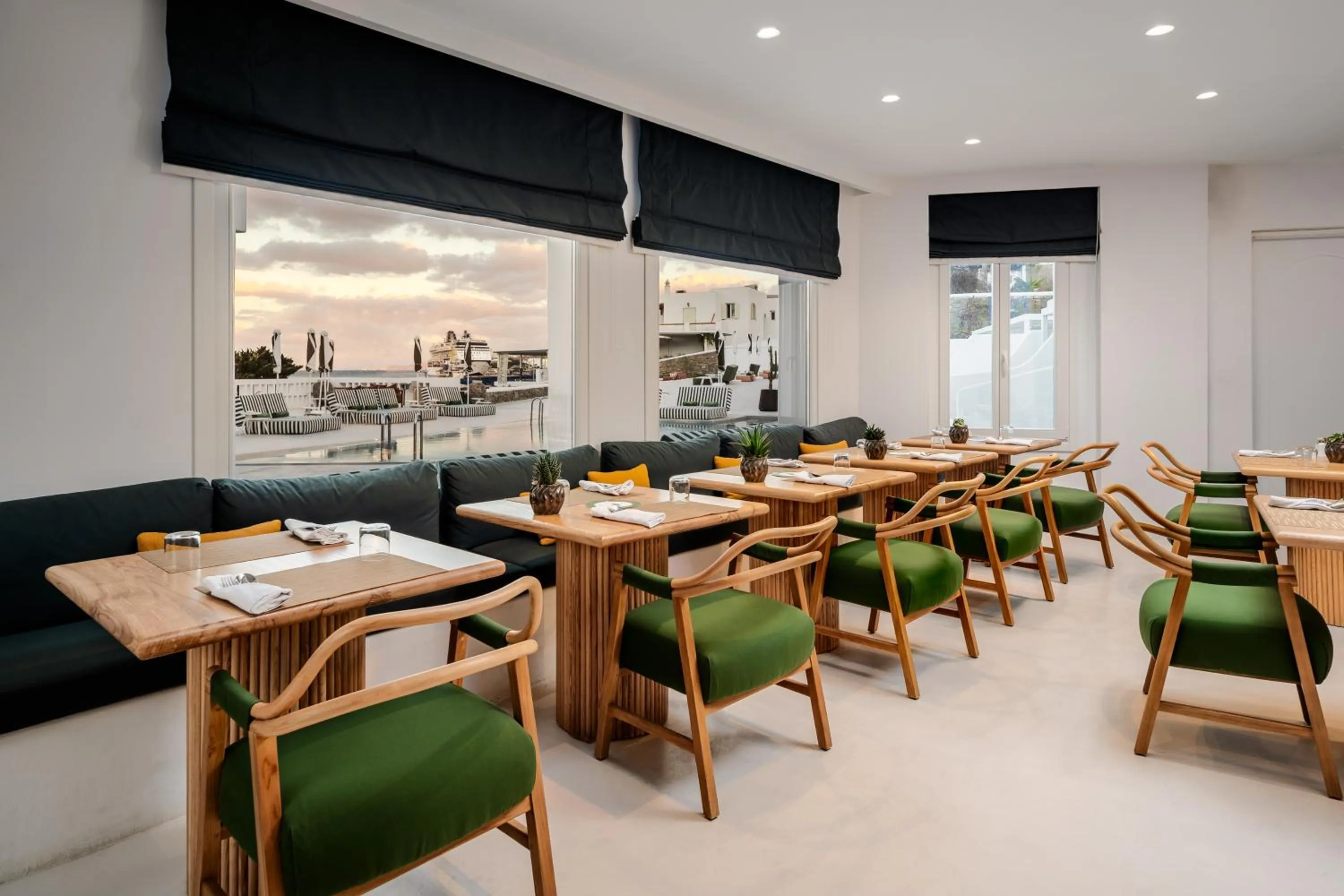 Restaurant/places to eat in Croco Mykonos