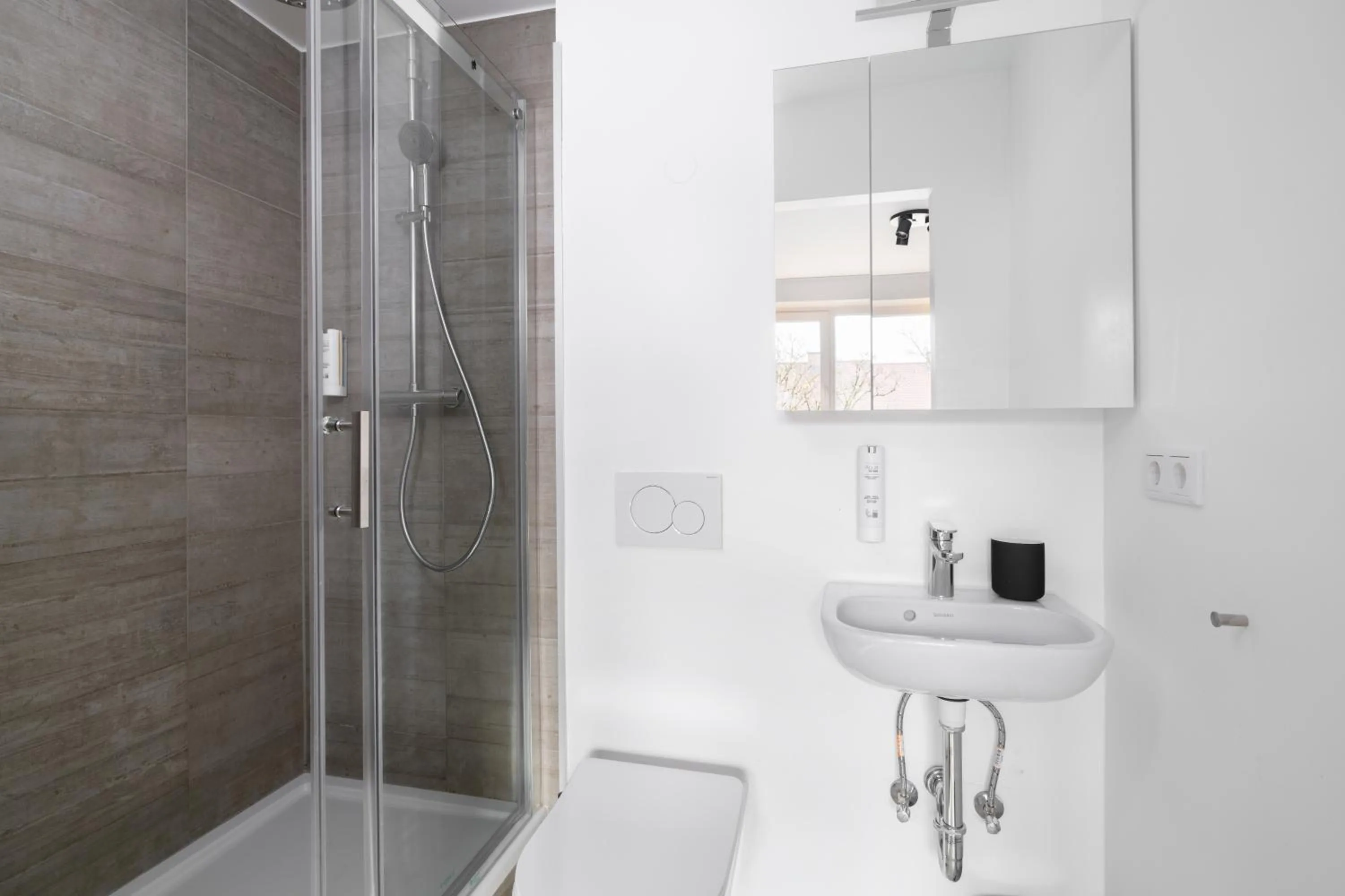 Shower in Homaris Apartments München Laim