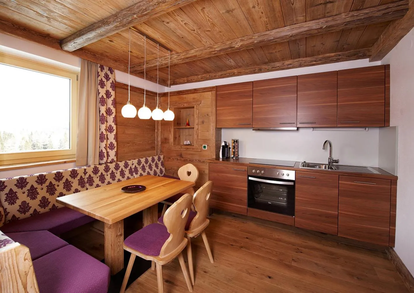 Kitchen or kitchenette in Apartments by GMS