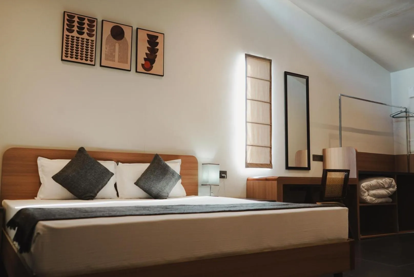 Bedroom, Bed in Bir Valley Retreat