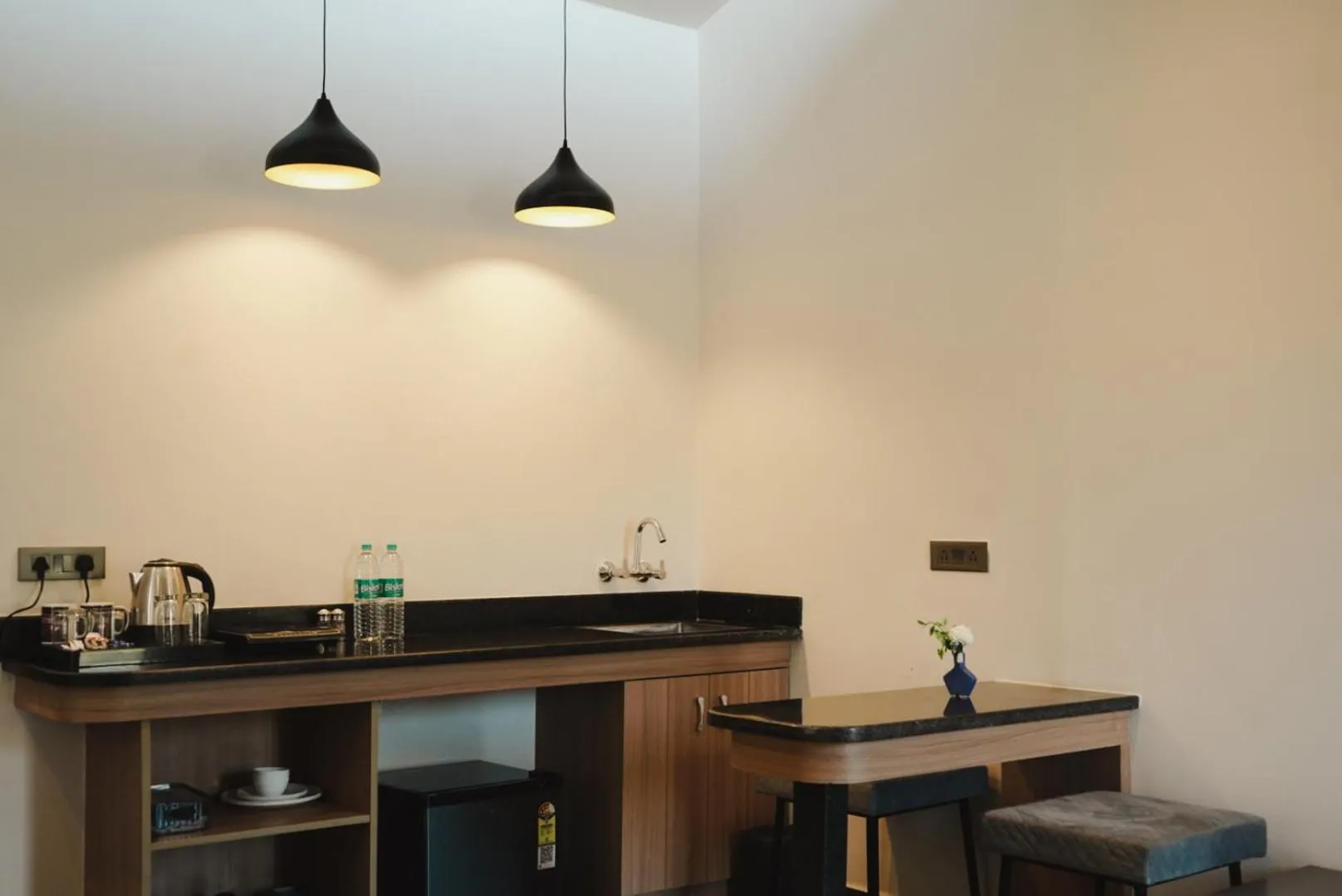 Kitchen or kitchenette in Bir Valley Retreat