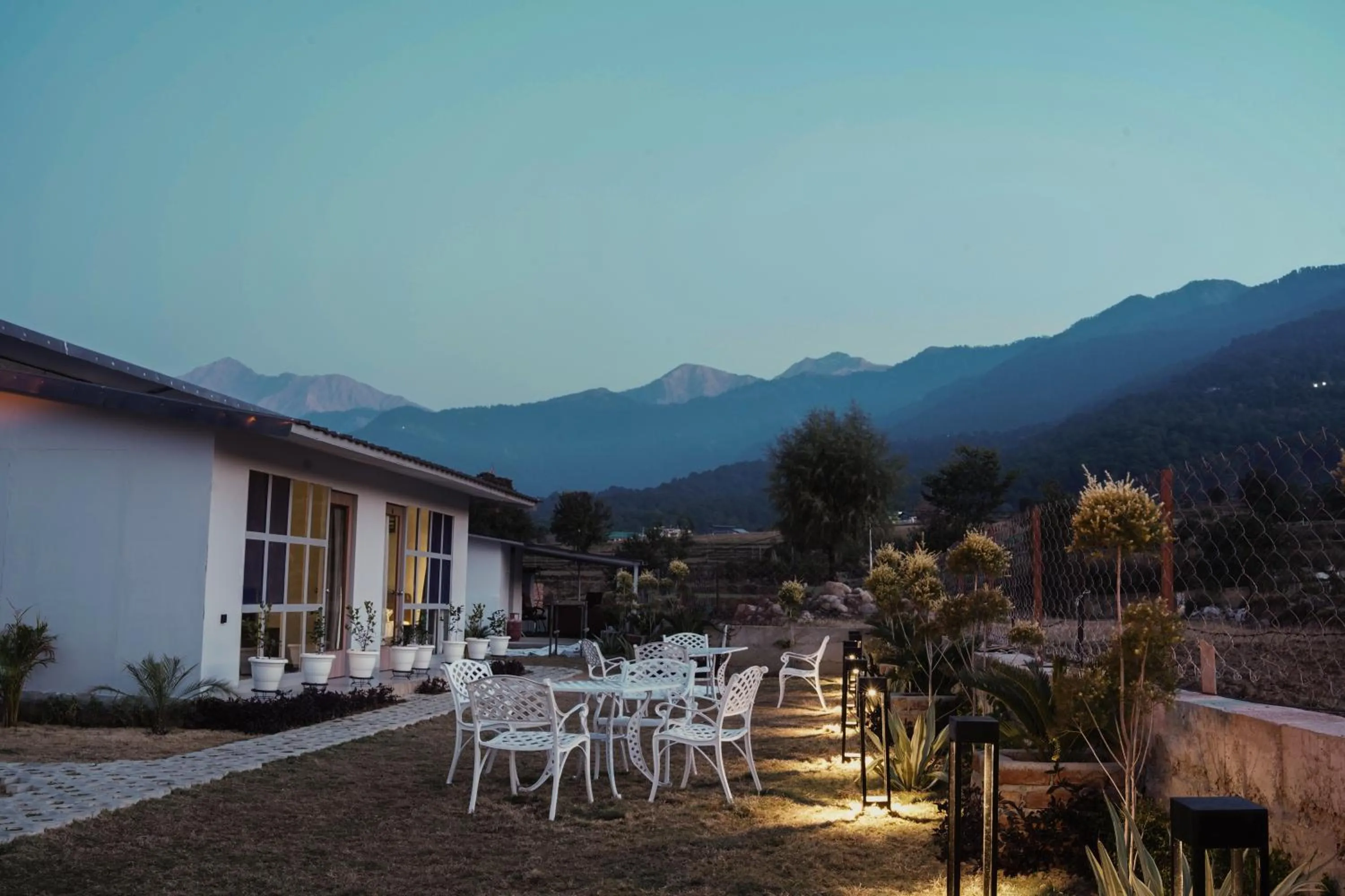 Property building in Bir Valley Retreat