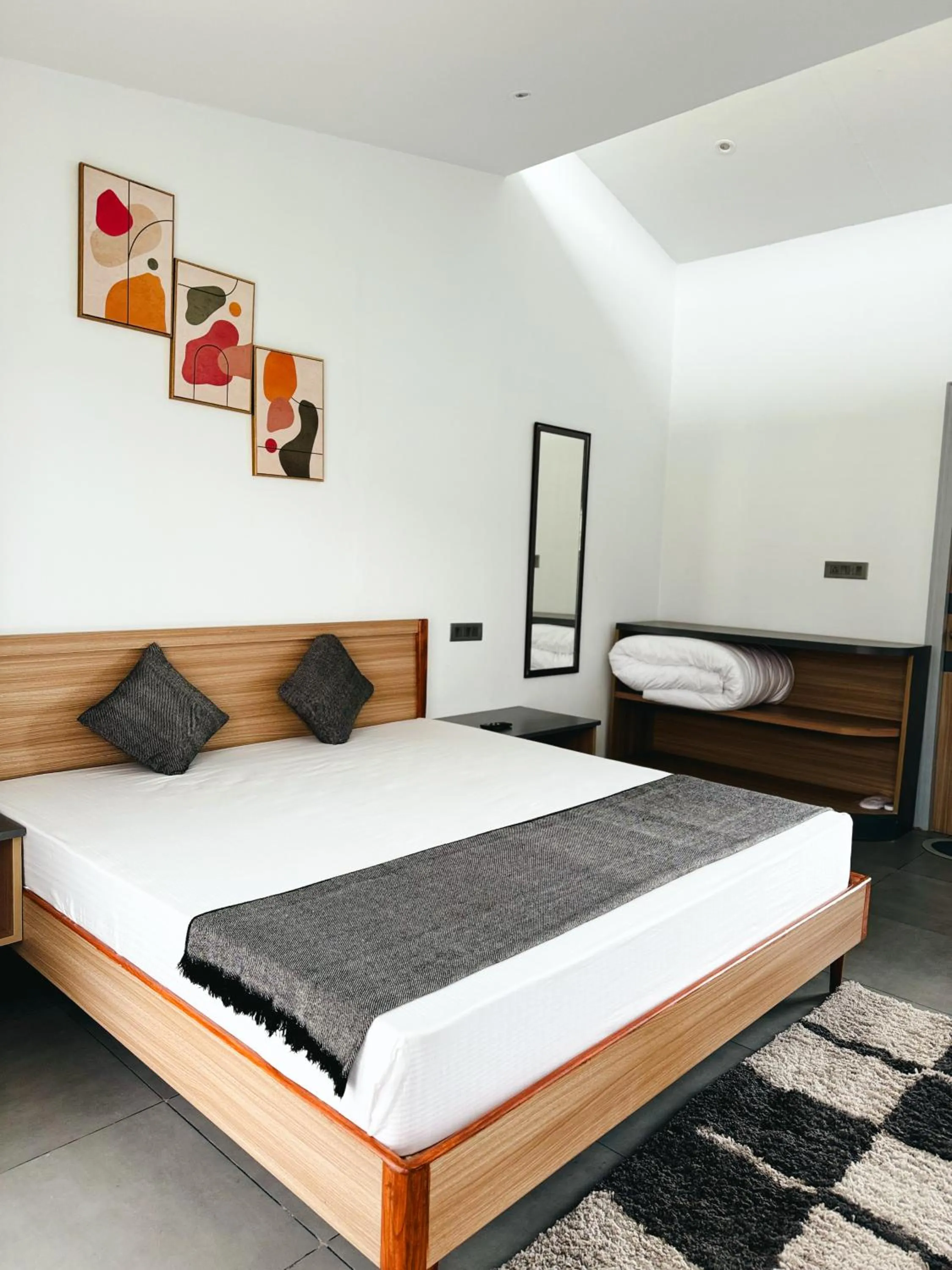 Bed in Bir Valley Retreat