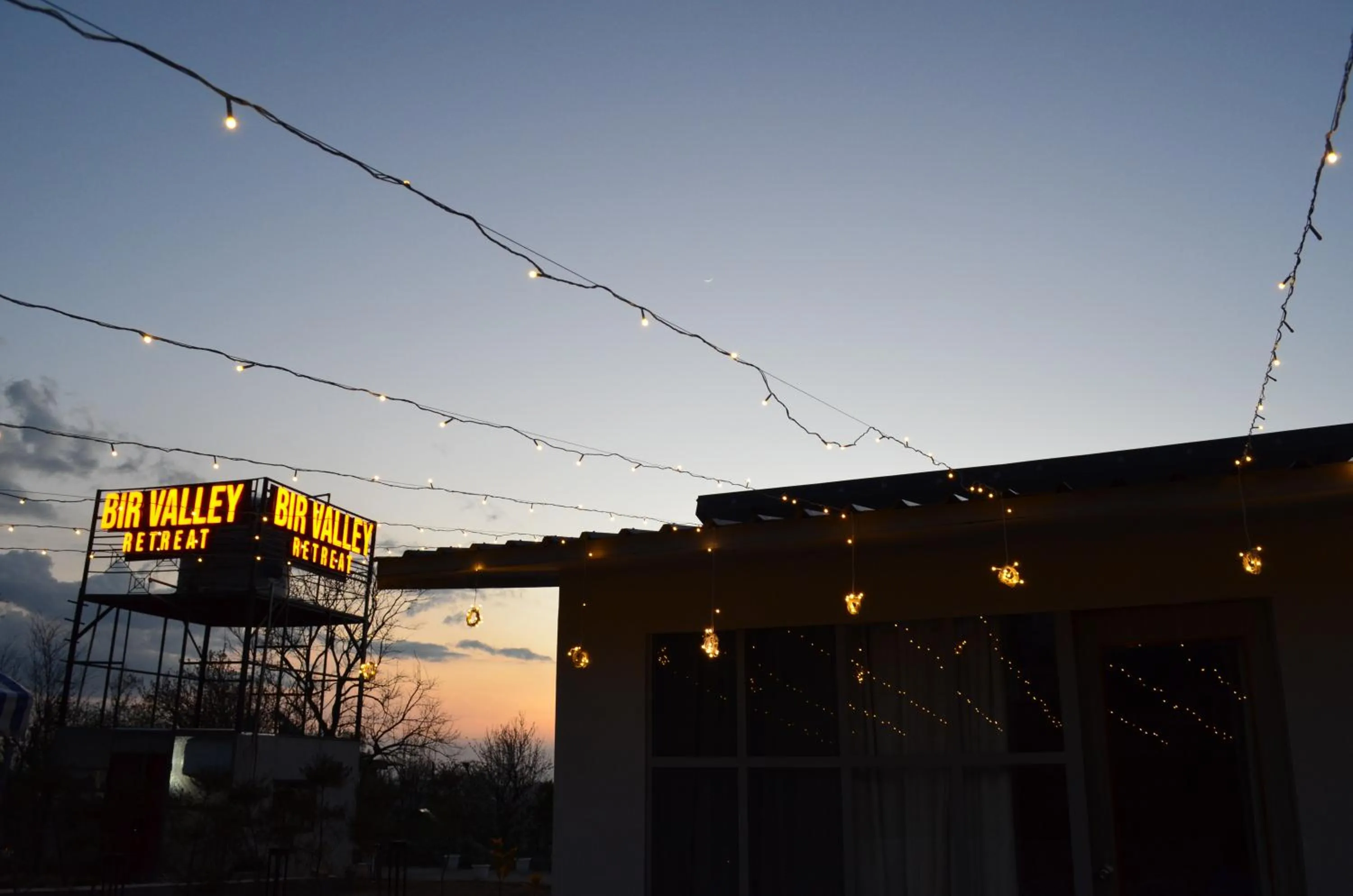 Night in Bir Valley Retreat