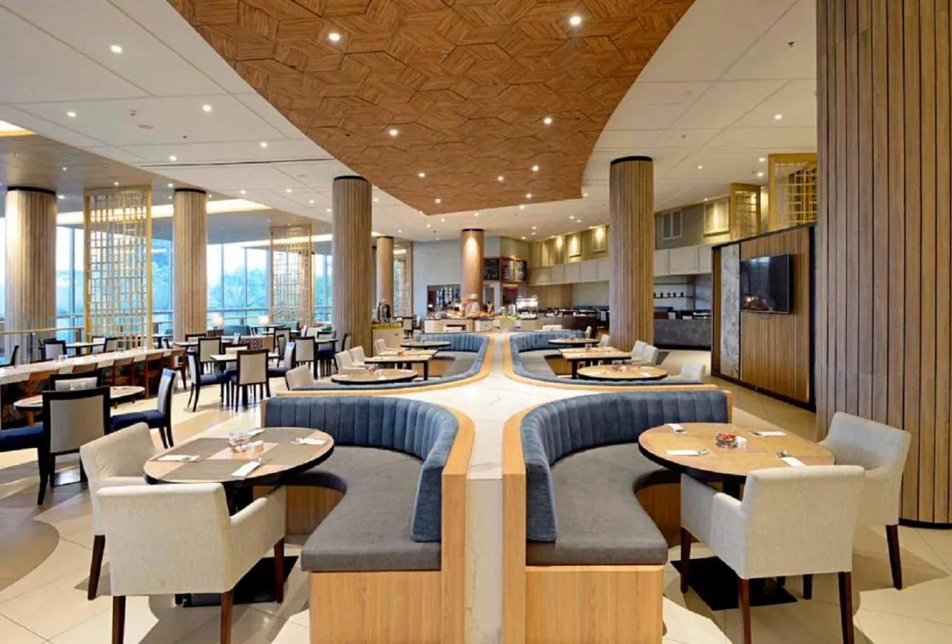 Restaurant/places to eat in Discovery Ancol