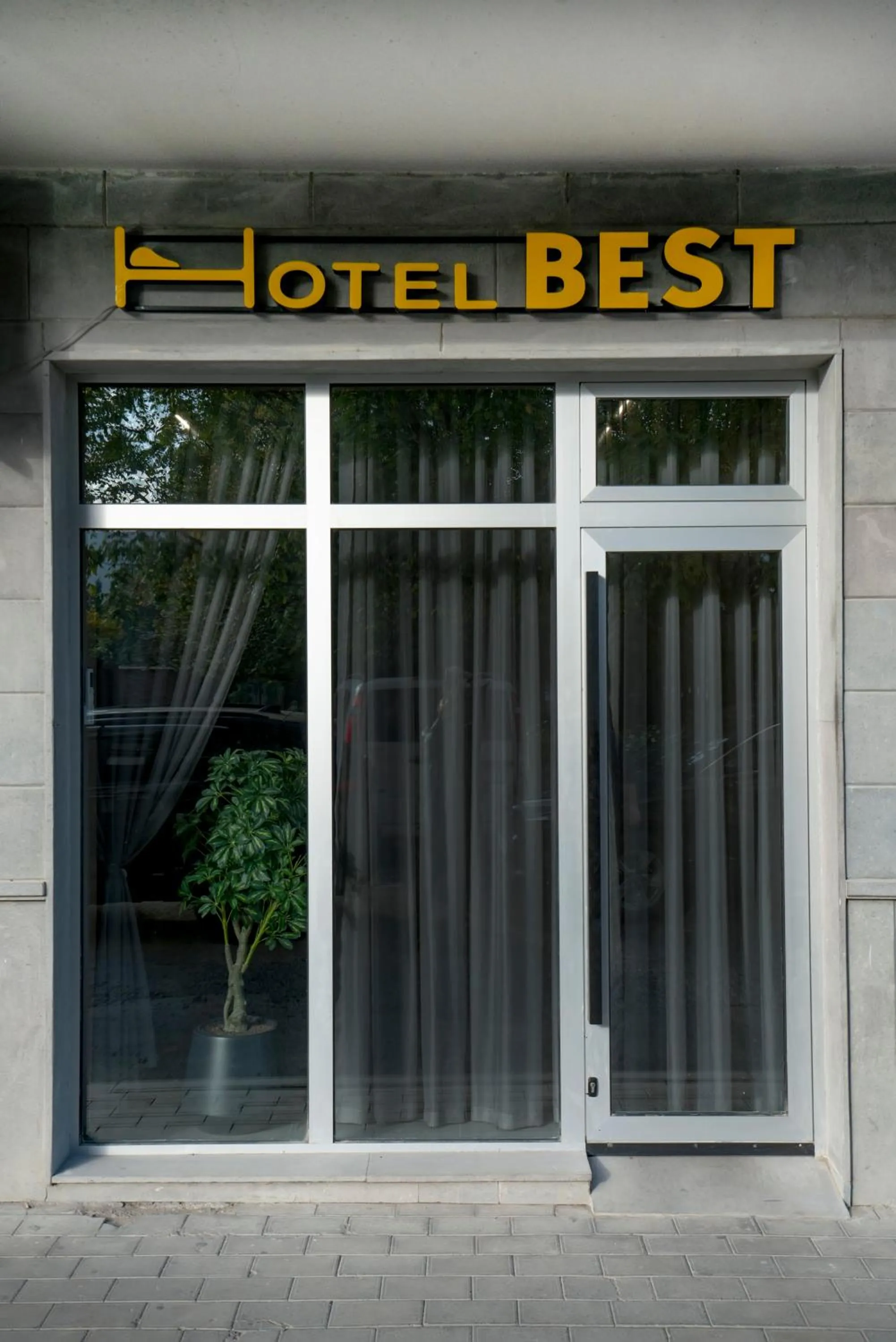 Property building in Hotel Best Tbilisi