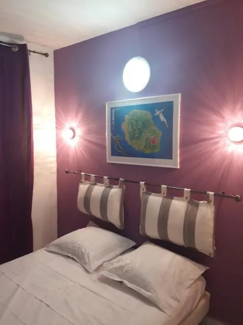 Bed in Hôtel Du Centre