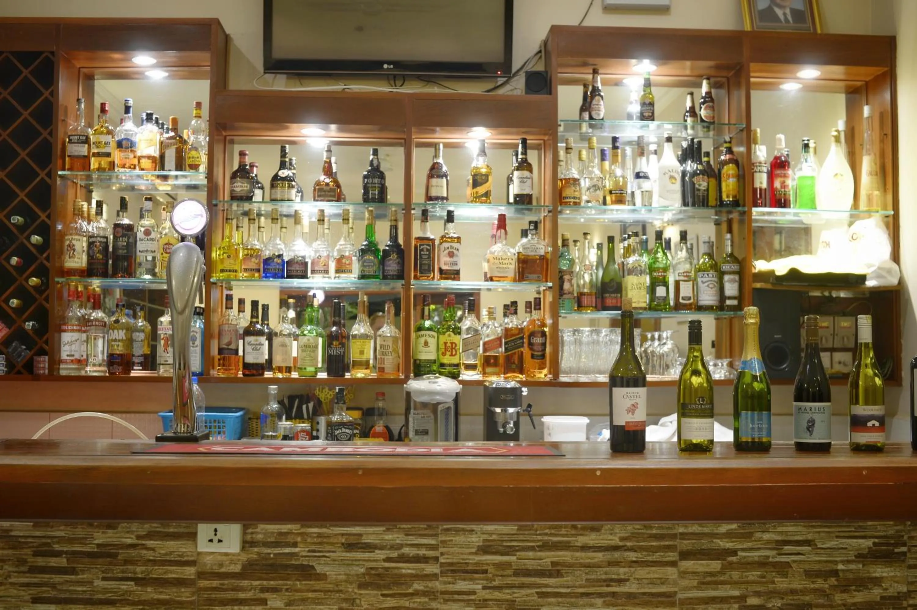 Drinks in Villa Grange