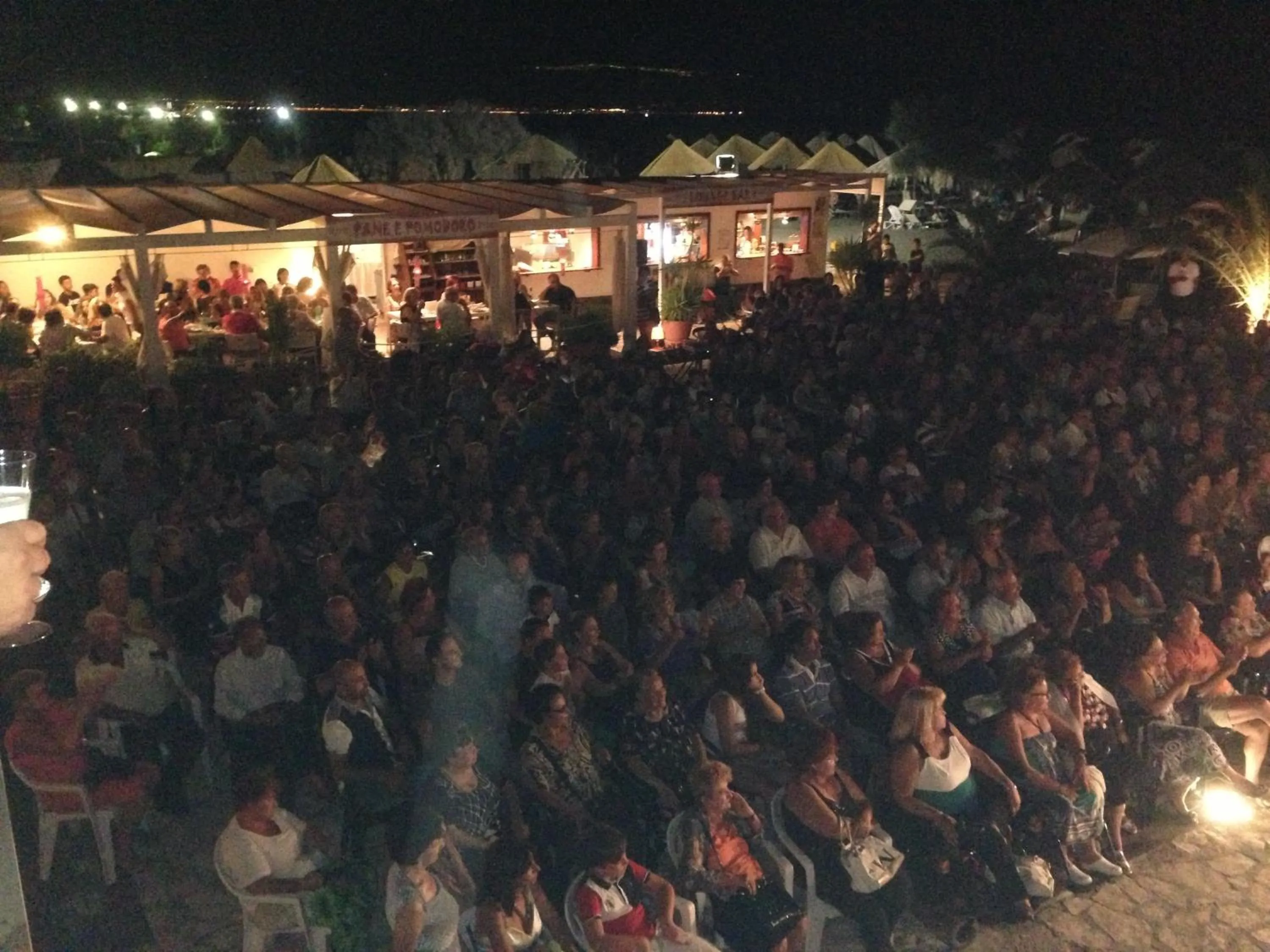 Evening entertainment in Beach Club Ippocampo